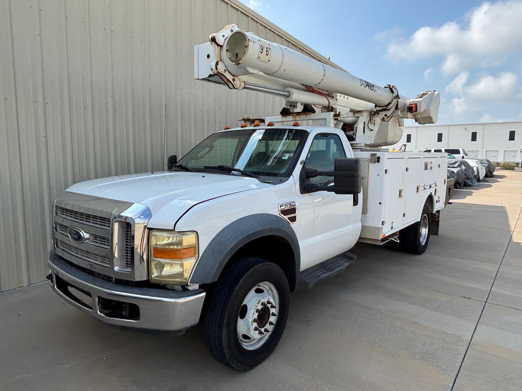 2008 Ford F550 Bucket - image 1