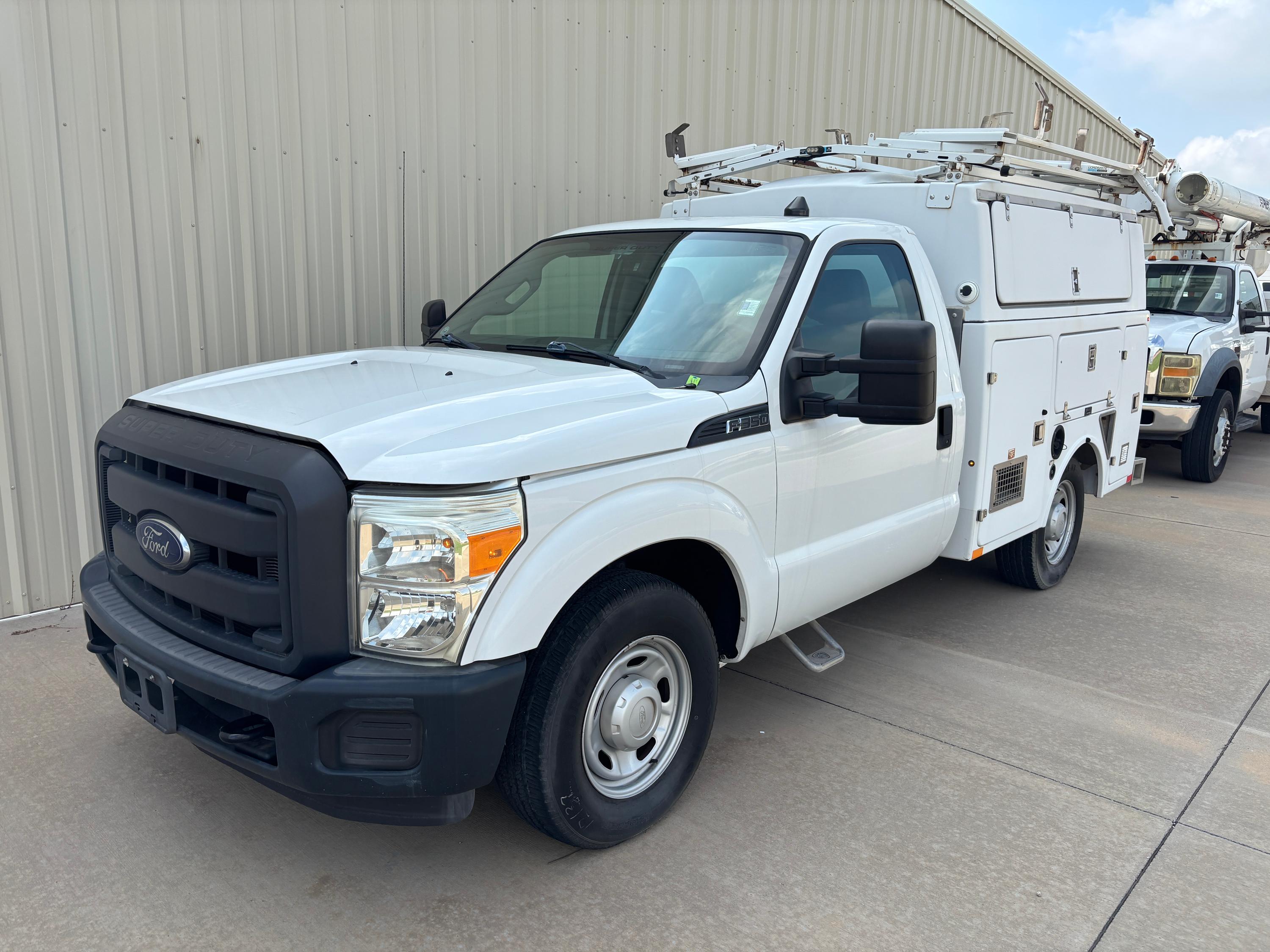 2013 Ford F-350 Utility - image 1