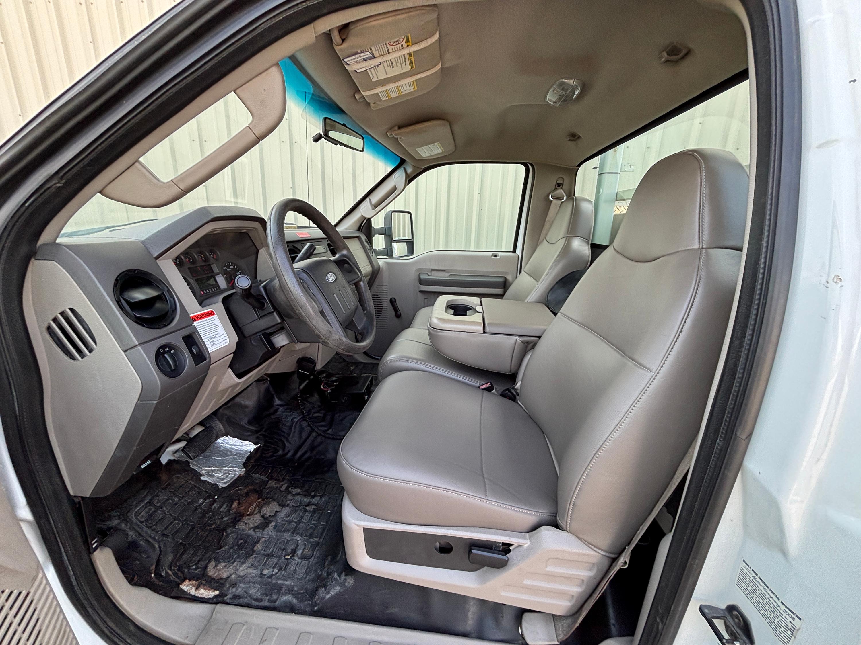 2008 Ford F550 Bucket - image 8