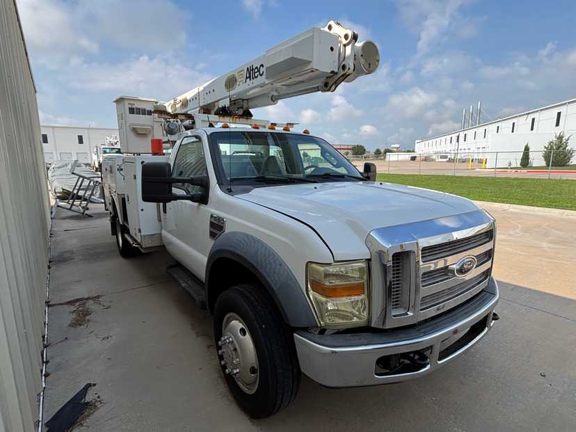 2008 Ford F550 Bucket — photo 5