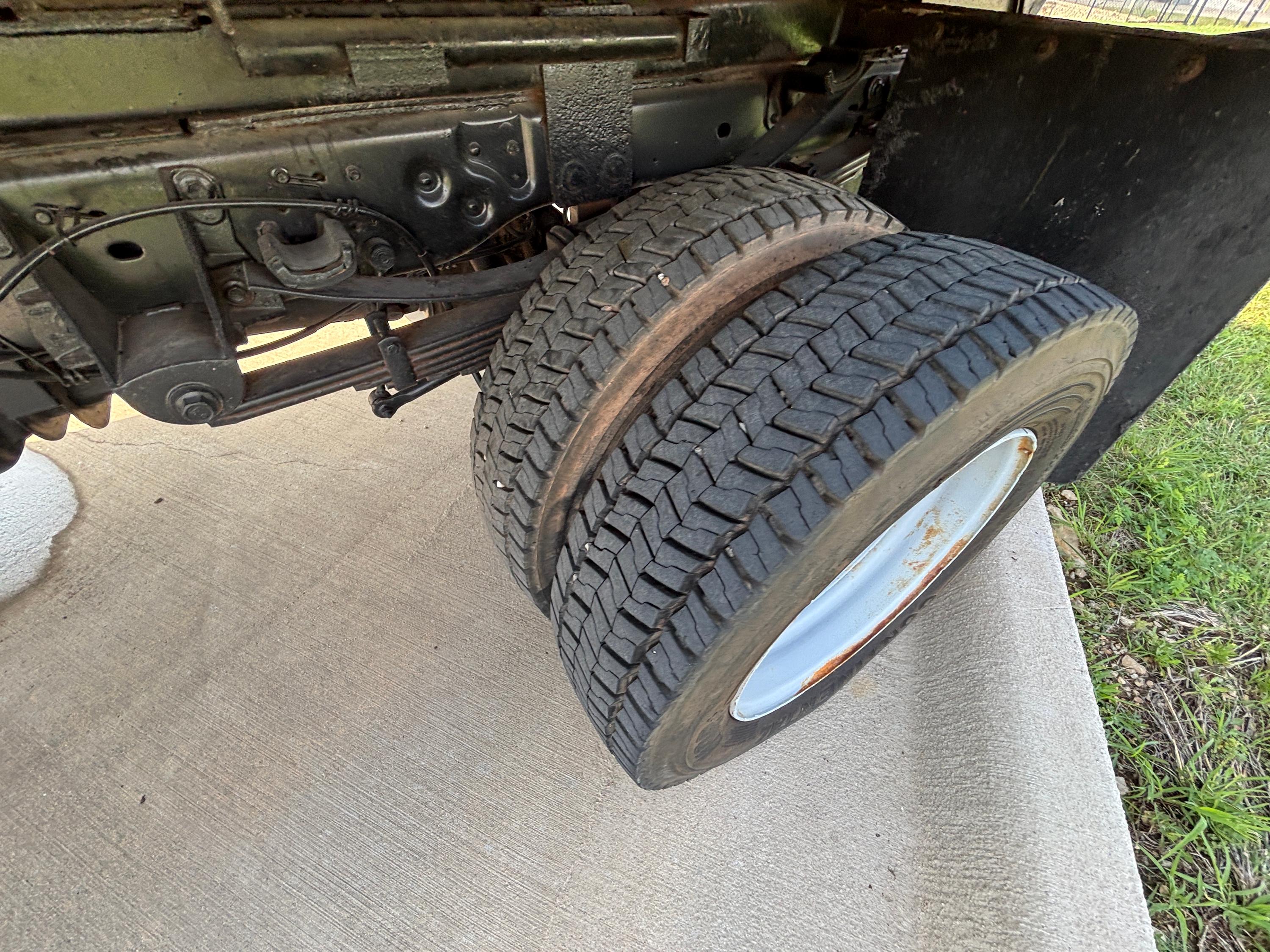 2015 Ford Crew Cab F550 Dump Body - image 20