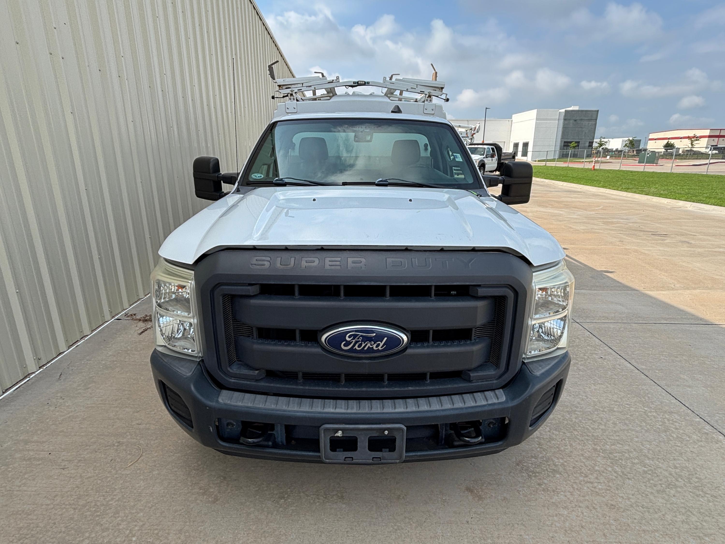 2013 Ford F-350 Utility - image 6