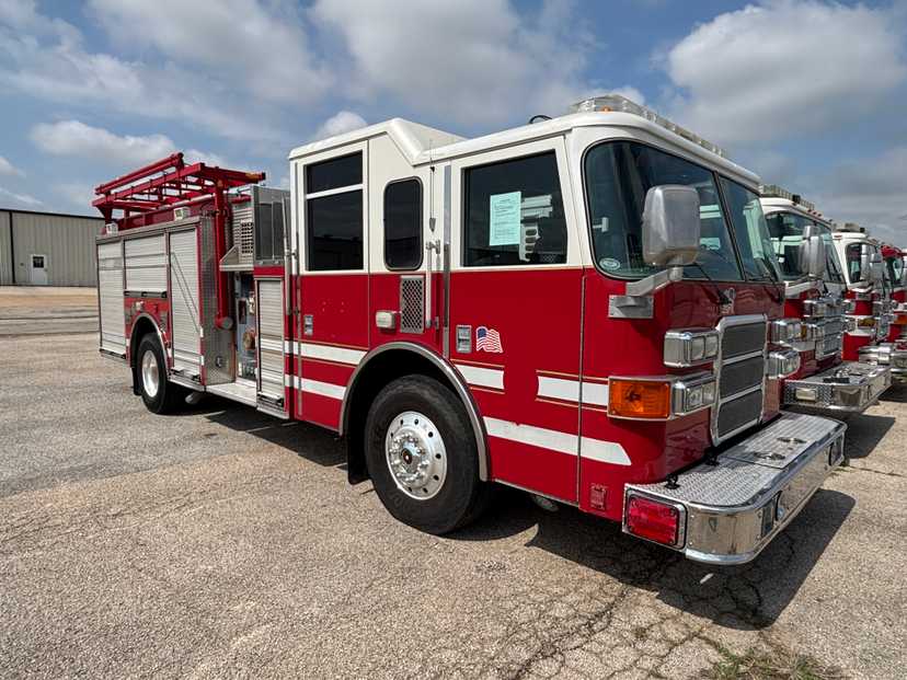 2001 Pierce Pumper — photo 5
