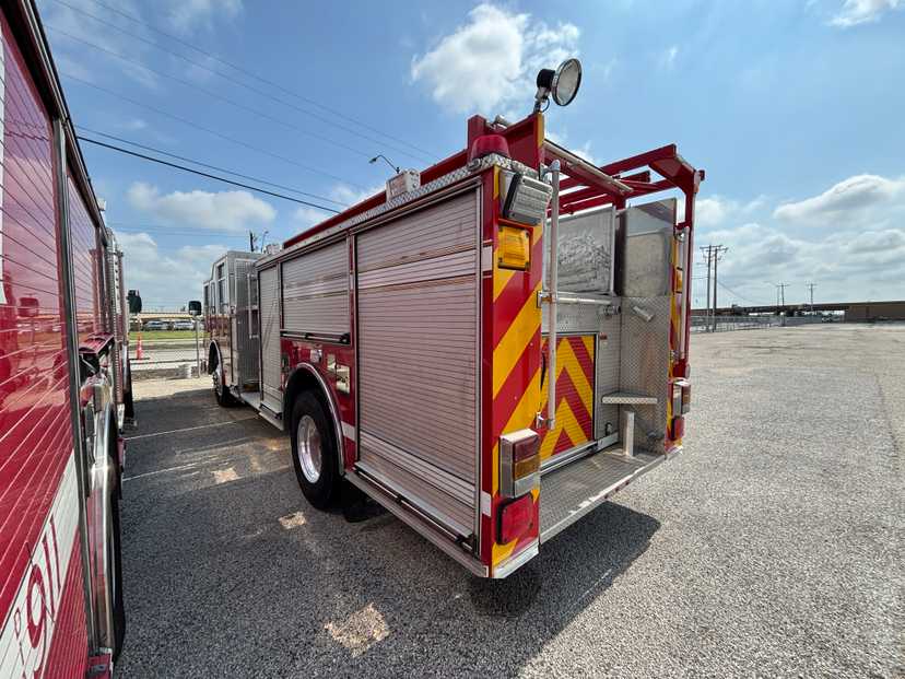2001 Pierce Pumper — photo 2