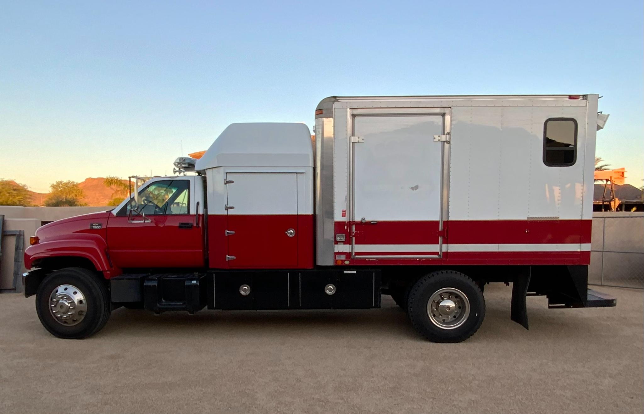 1999 Chevrolet C7H042 SCBA Air Support Truck C7500 Conventional Cab - image 2