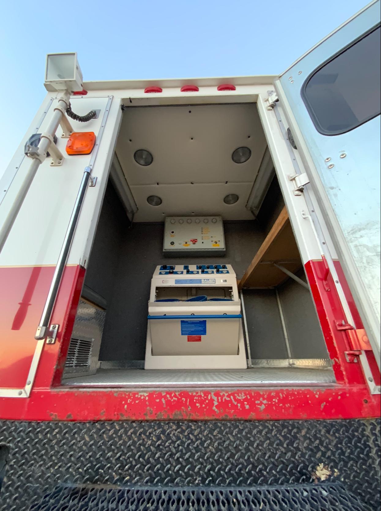 1999 Chevrolet C7H042 SCBA Air Support Truck C7500 Conventional Cab - image 17