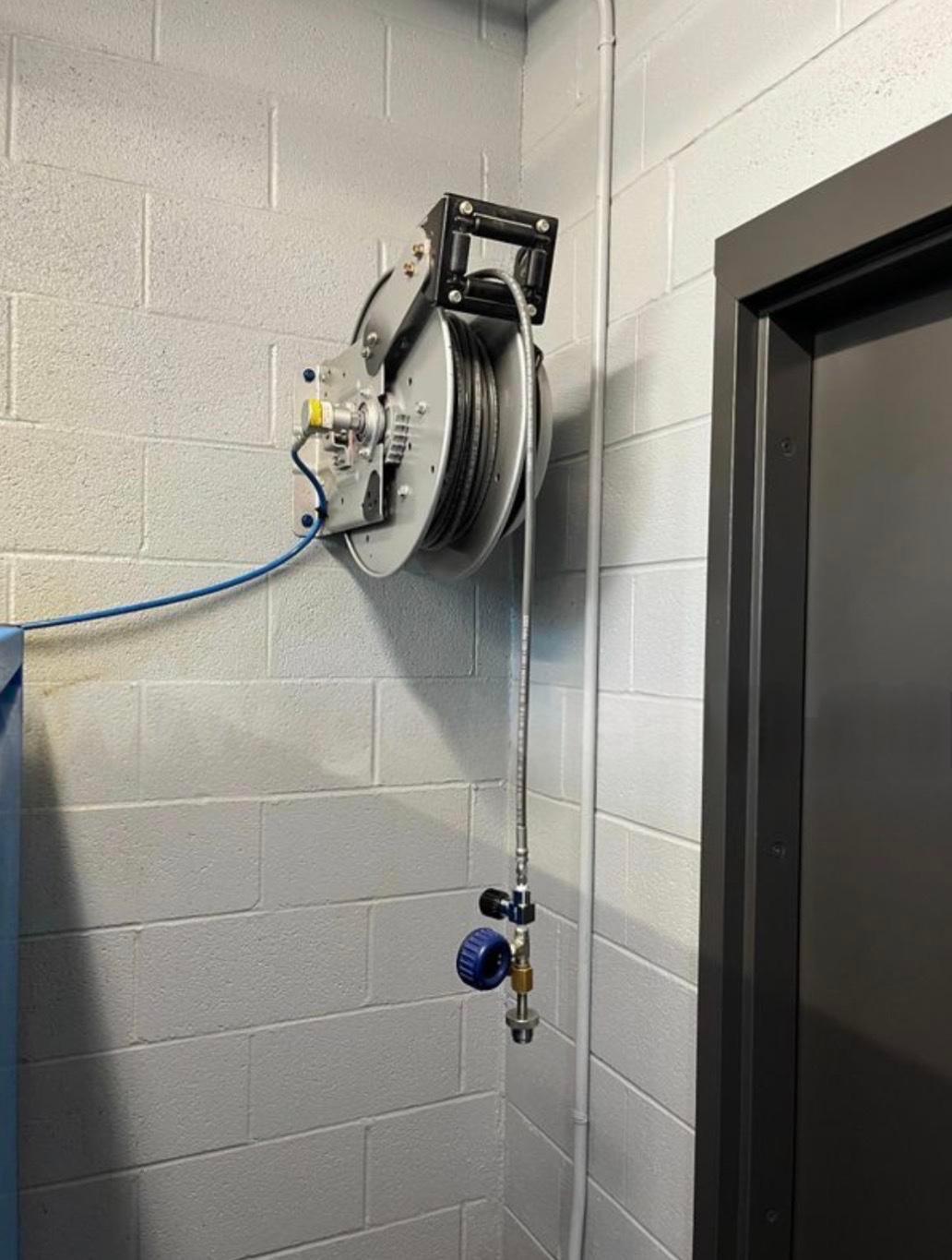 Mako SCBA Cylinder Cascade System with Revolve Air Fill Station and Hose Reel with Air Line - image 6