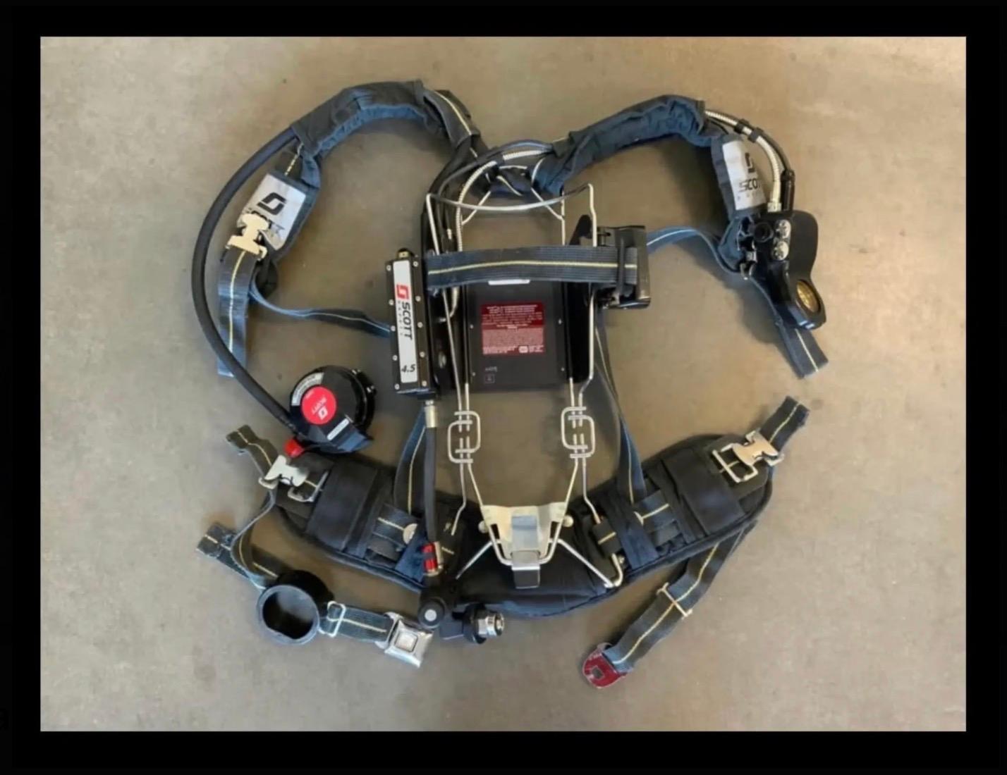 Scott 4.5 Wire Frame Air Pak SCBA - image 1