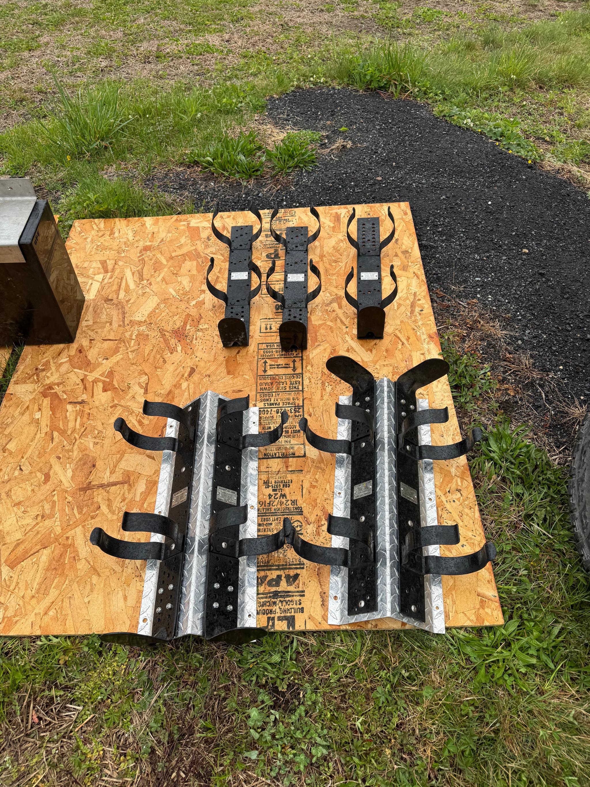 7 SCBA Brackets - image 5