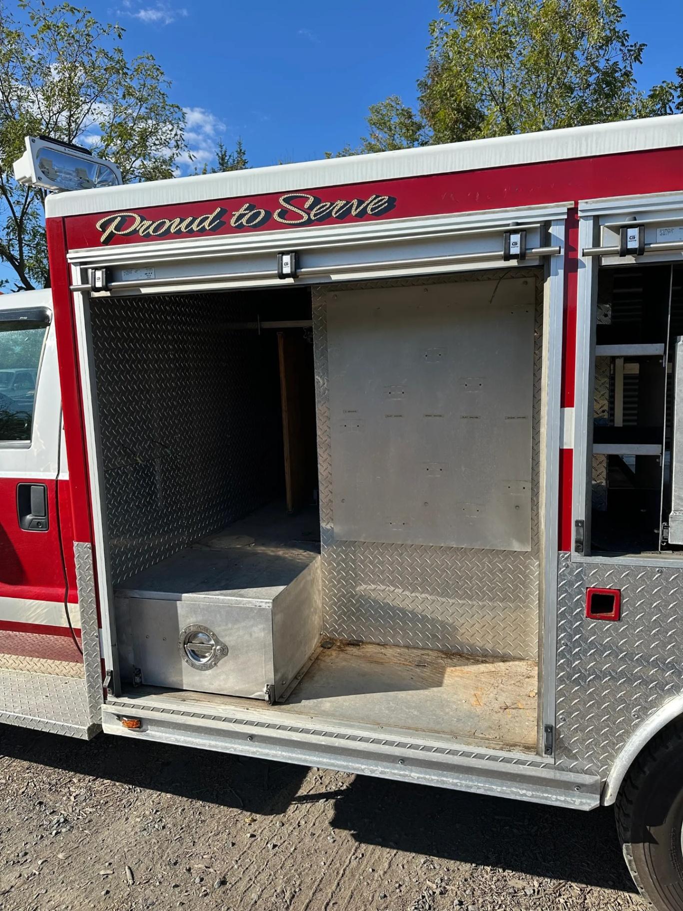 2003 Ford Brush Truck - image 6