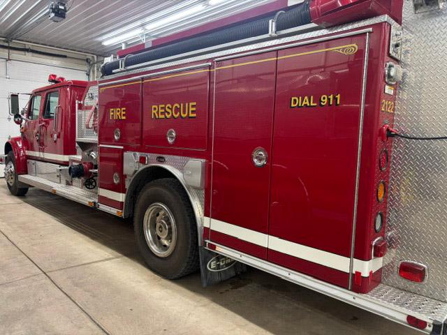 2002 E-One Freightliner Pumper - image 5
