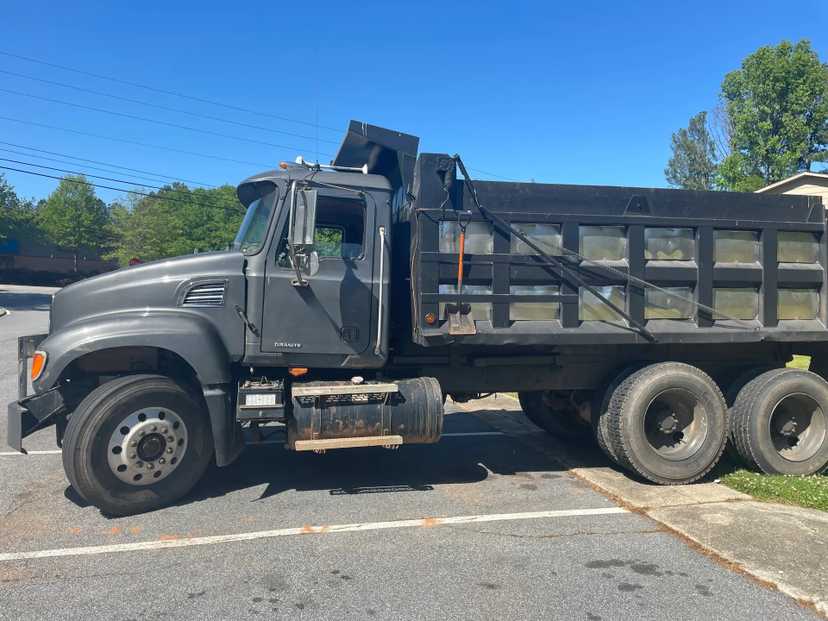 2007 Mack cv713 Dump Truck — photo 5
