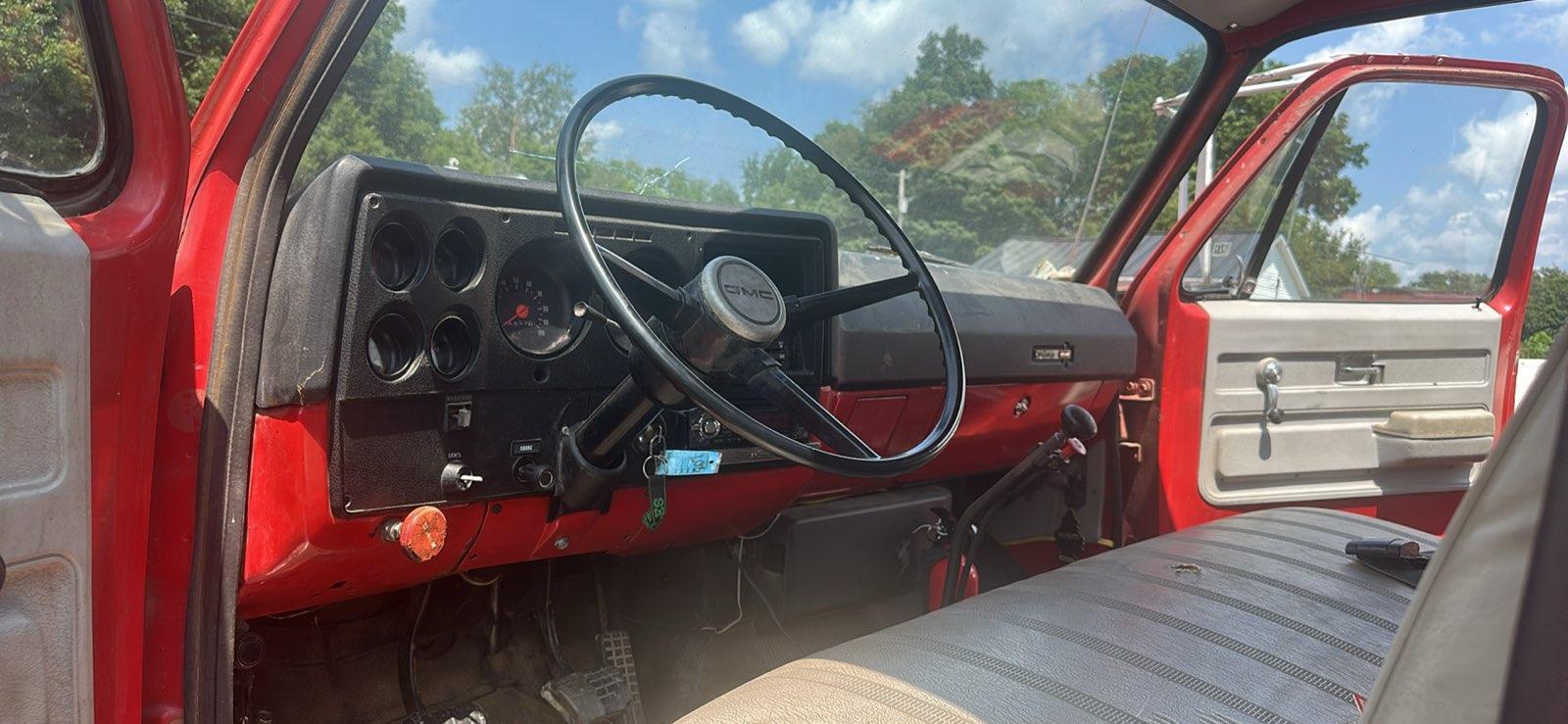 1973 GMC 6500 Dump Truck - image 5