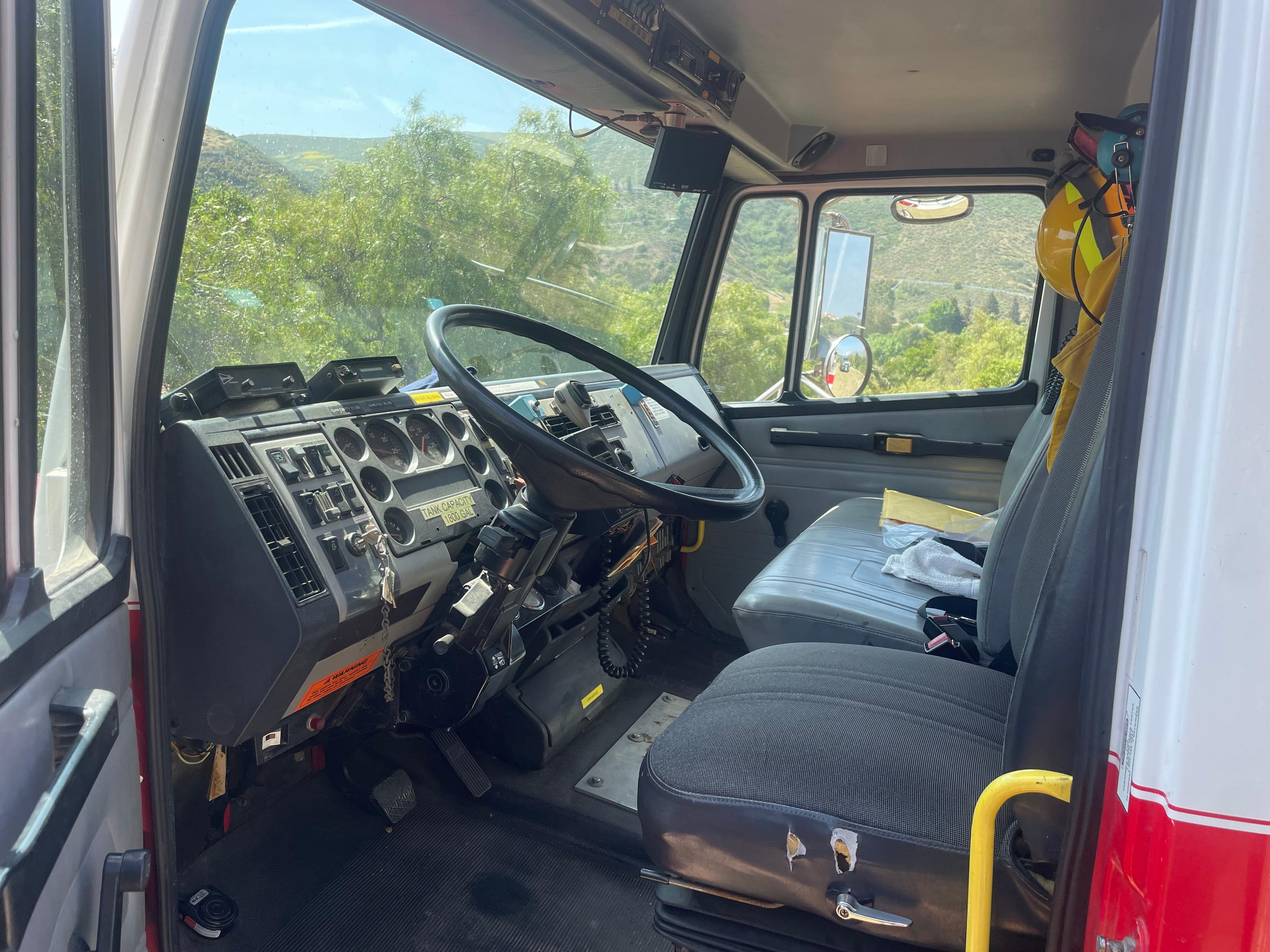 1997 KME Freightliner Pumper Tanker - image 3