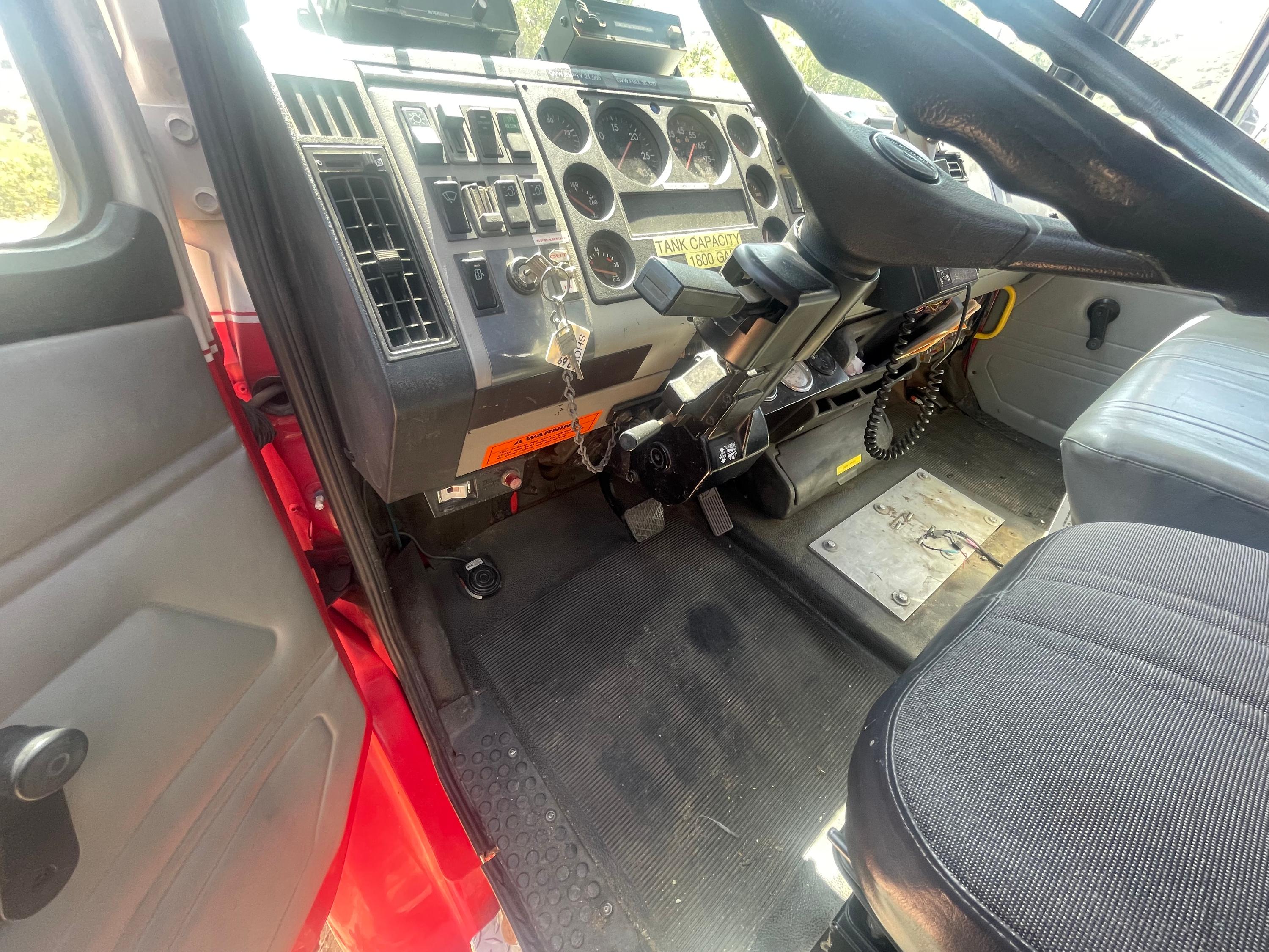 1997 KME Freightliner Pumper Tanker - image 6