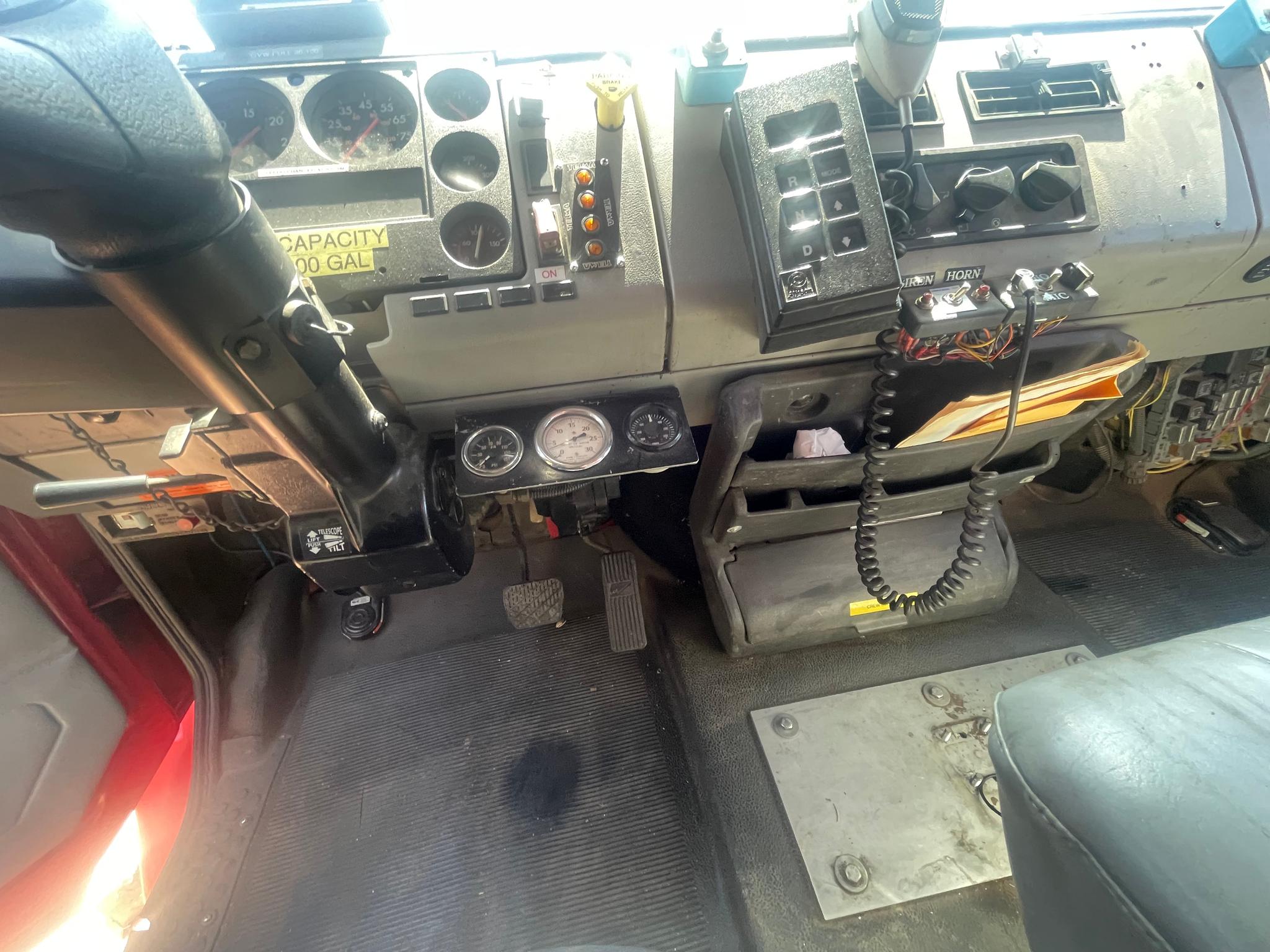 1997 KME Freightliner Pumper Tanker - image 5