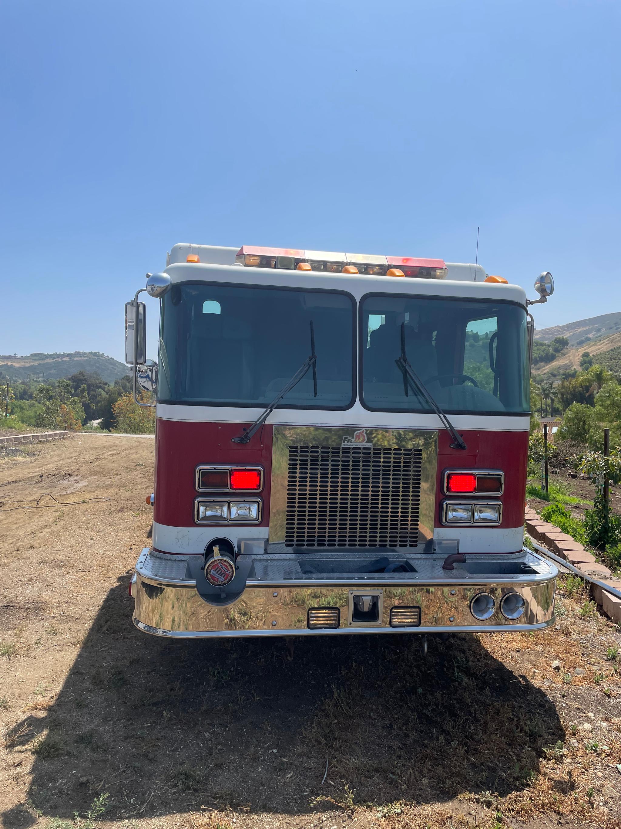 1998 Spartan Ferrara Fire Engine - image 1
