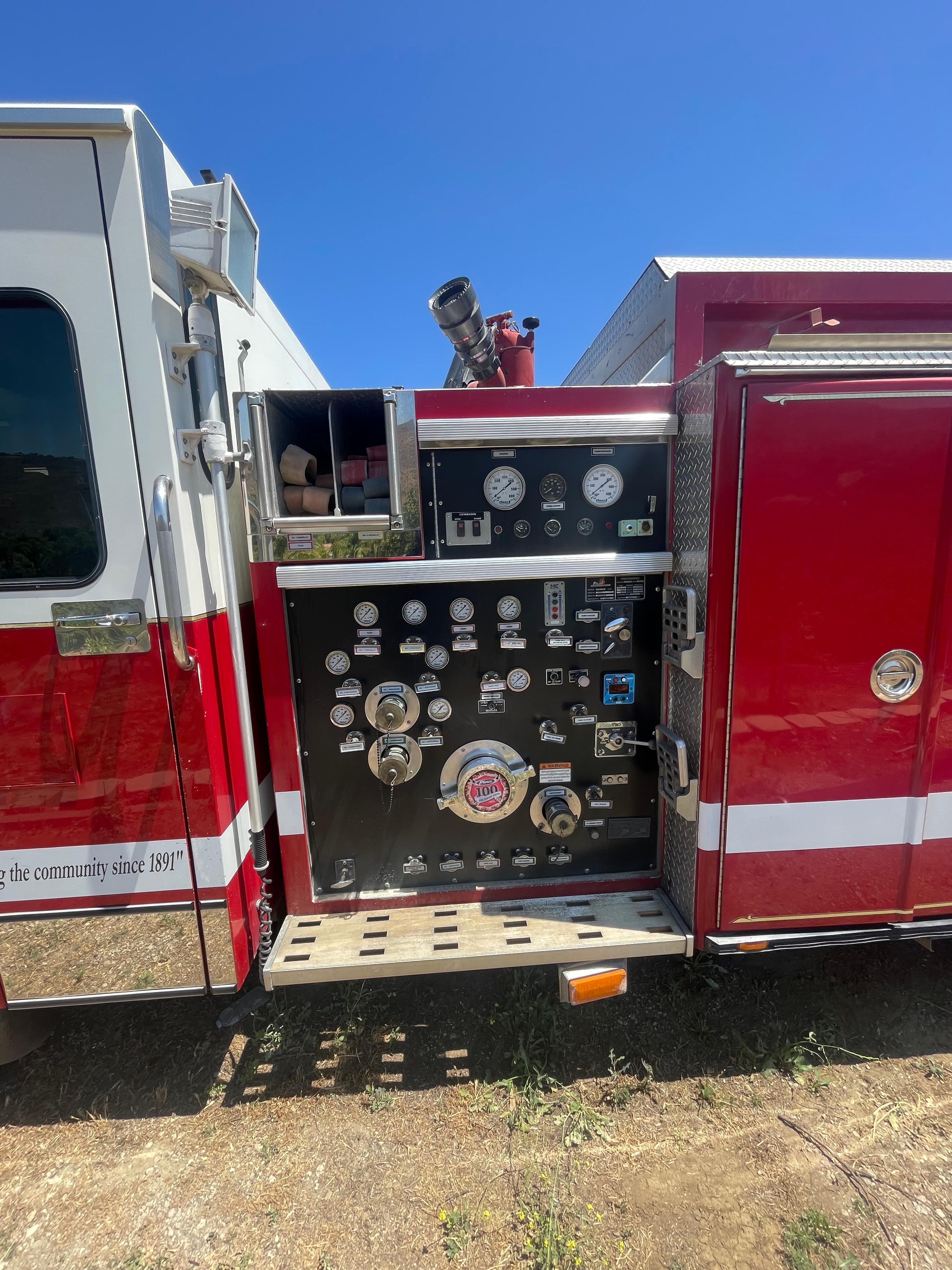 1998 Spartan Ferrara Fire Engine - image 7
