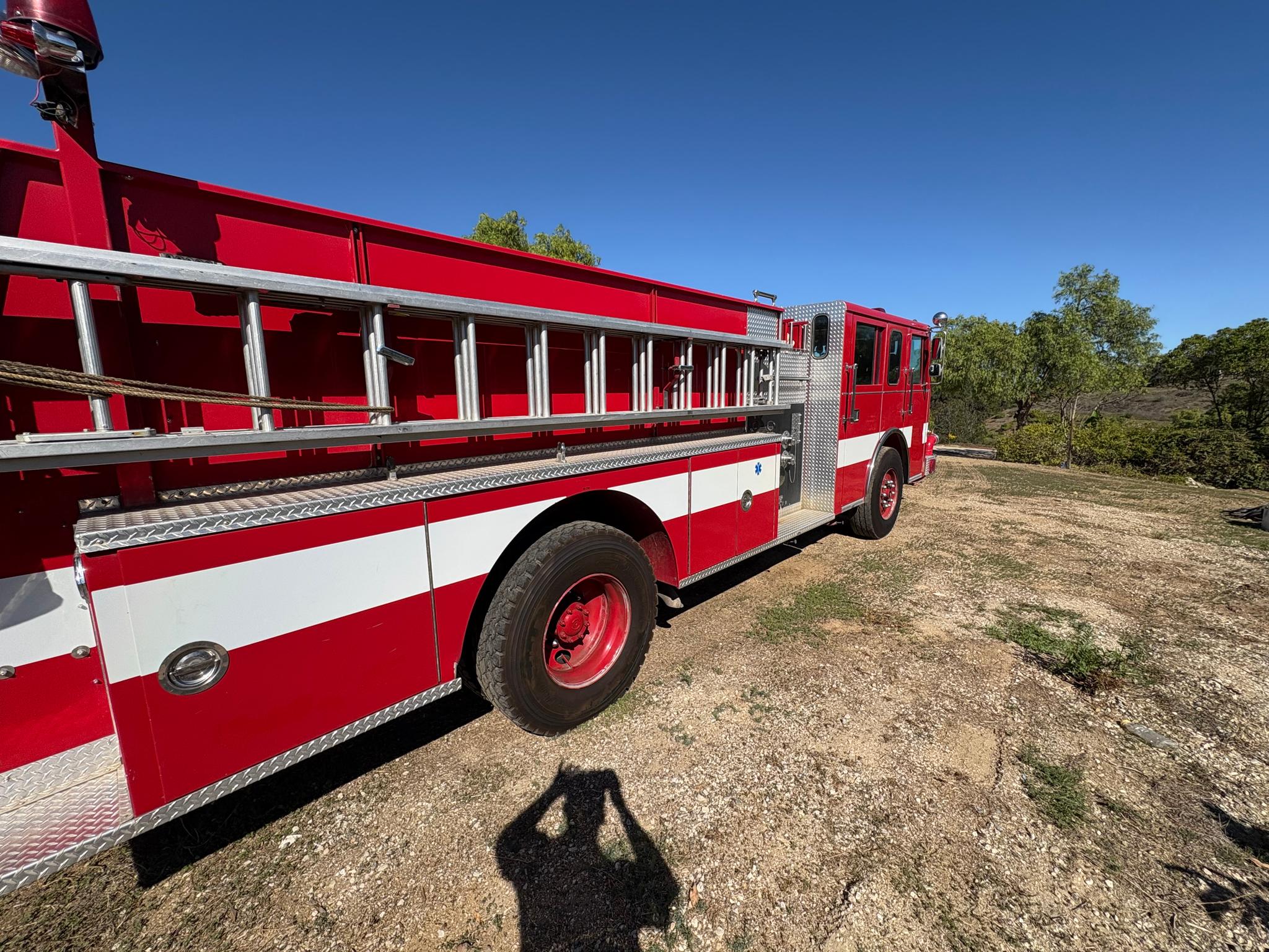 1995 Pierce Saber - LOW MILES Pumper - image 4