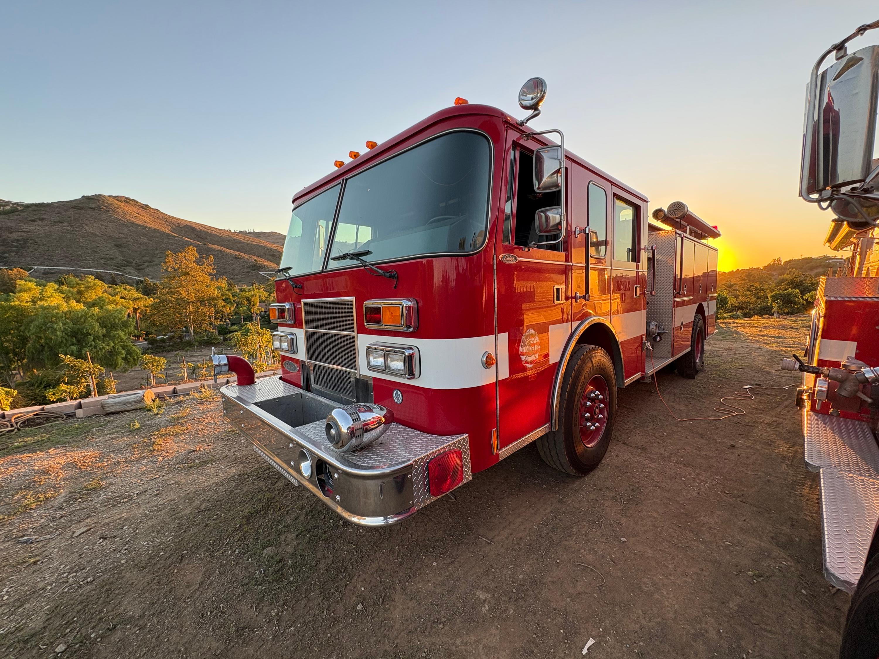 1995 Pierce Saber - LOW MILES Pumper - image 22
