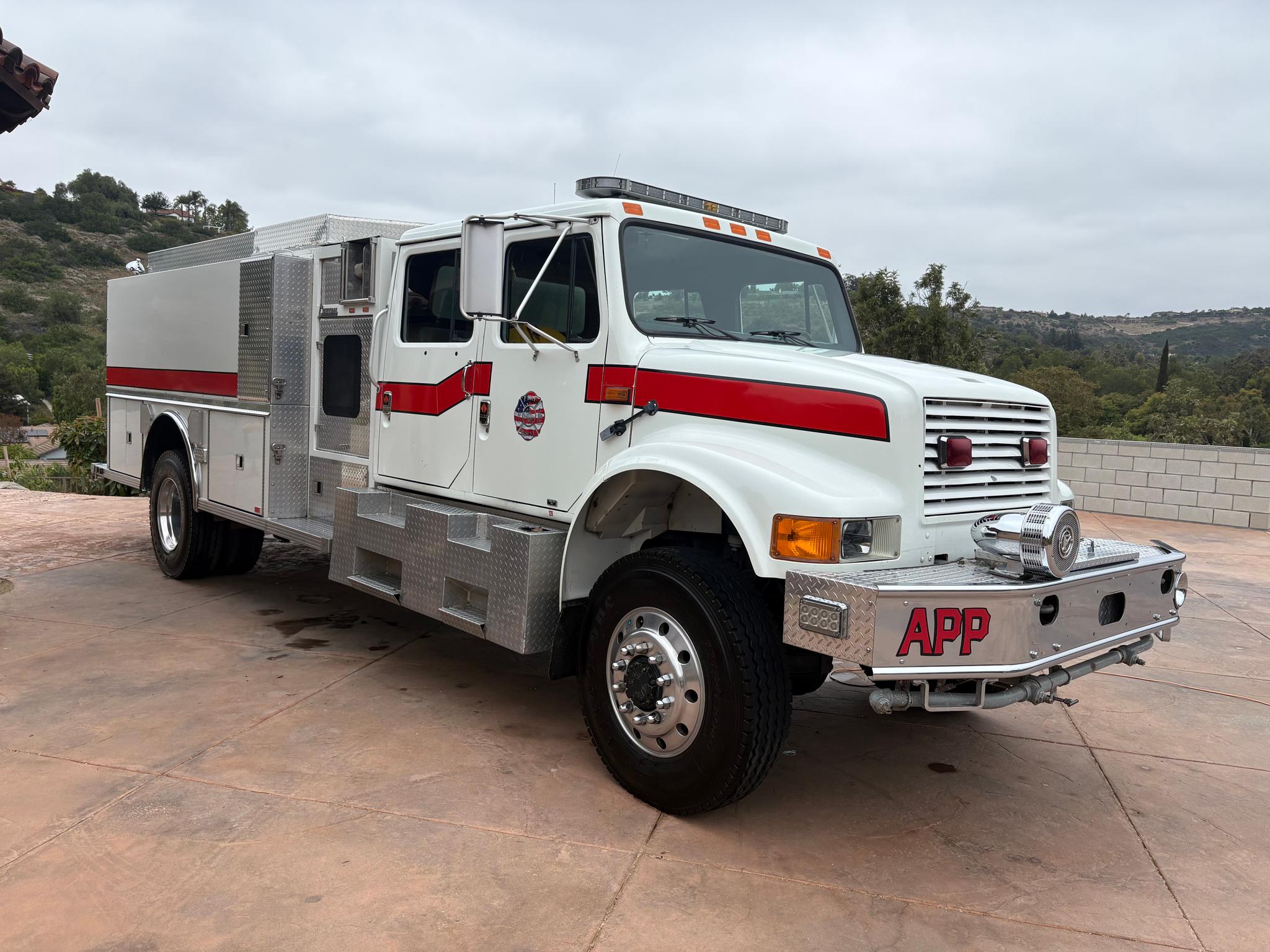 1990 Central States International 4x4 Pumper Tanker - image 4
