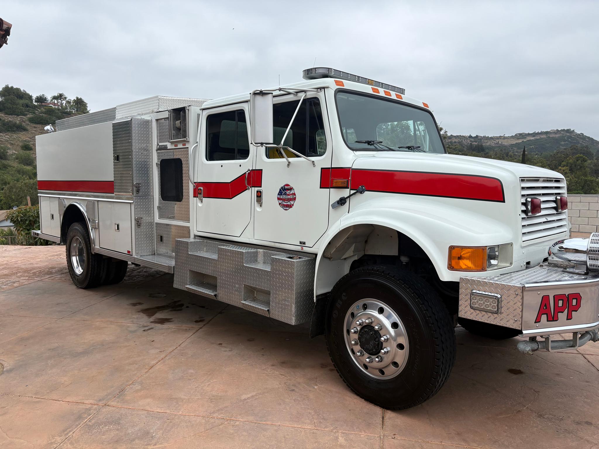 1990 Central States International 4x4 Pumper Tanker - image 5