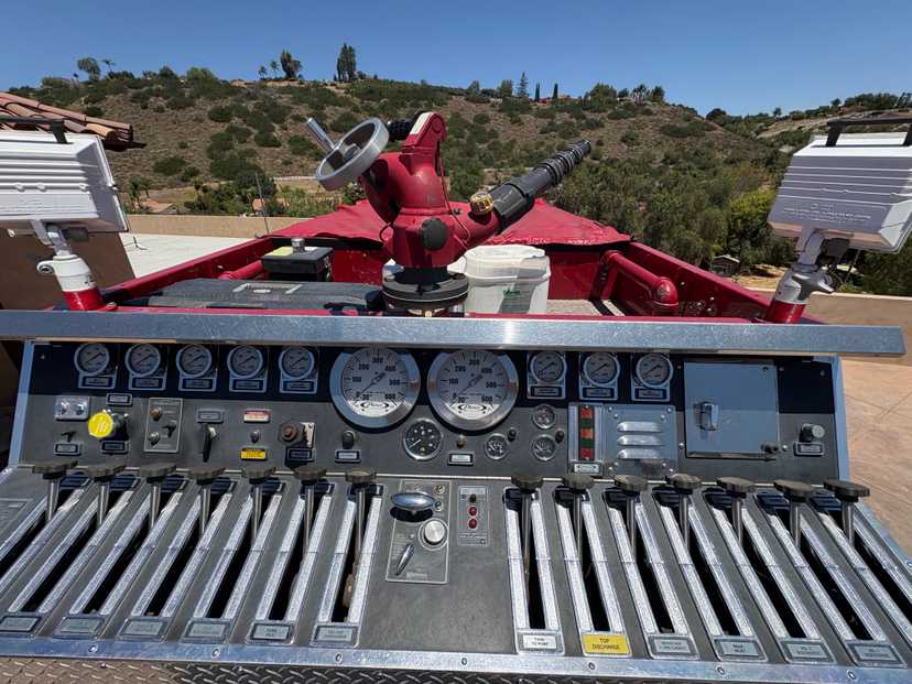 1995 Pierce Saber Pumper — photo 8