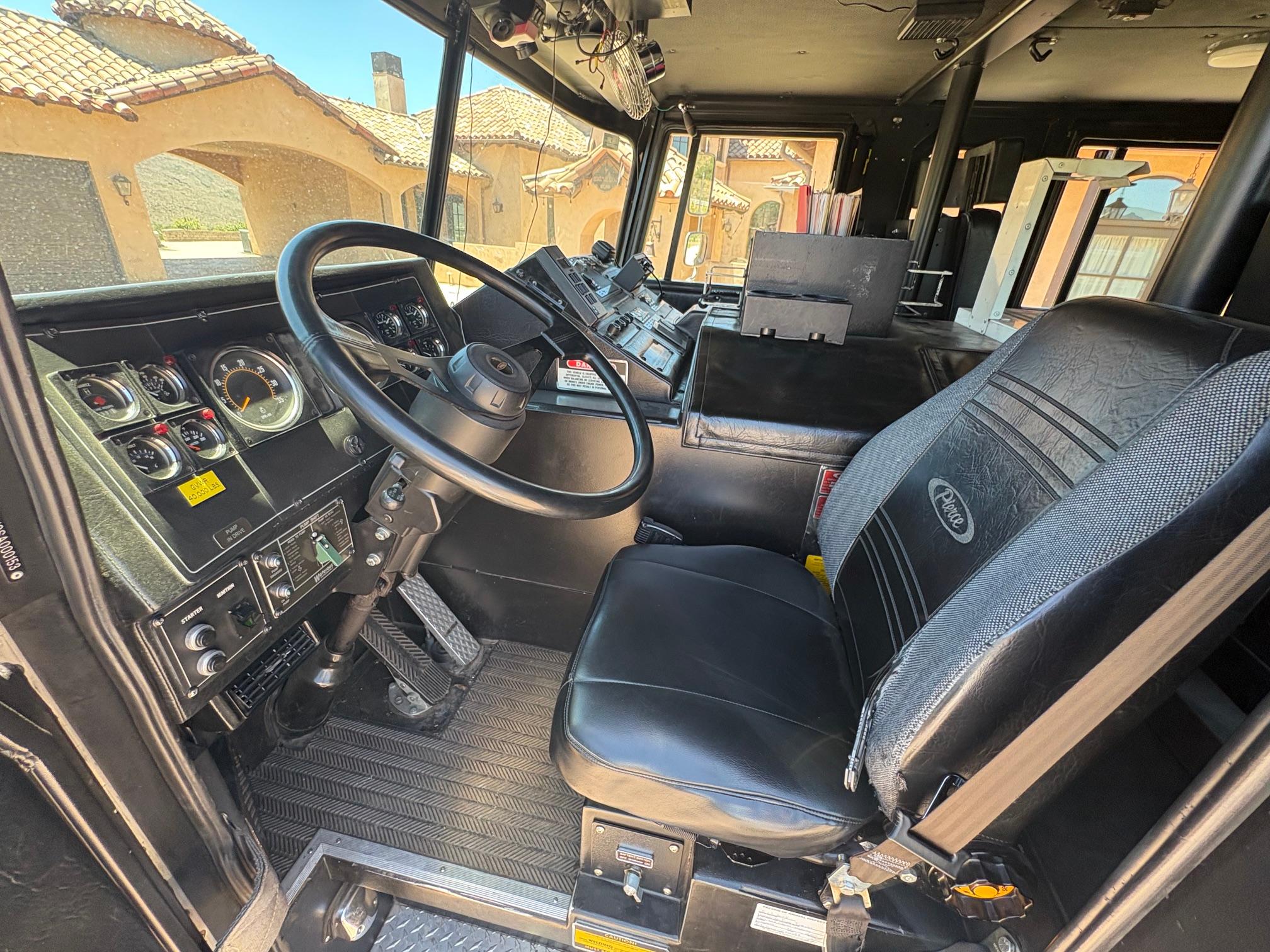 1995 Pierce Saber Pumper - image 12