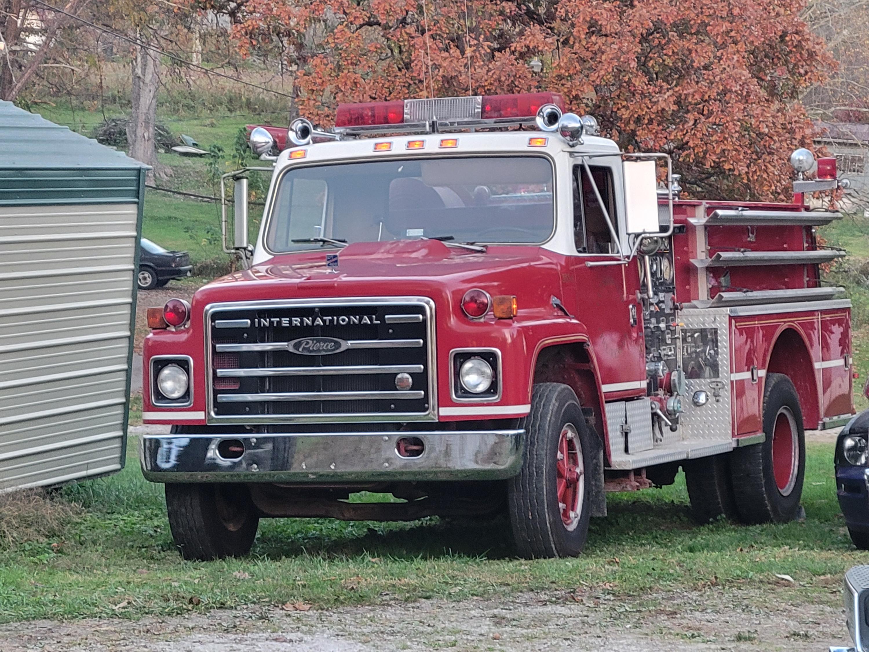 1980 international 1854 - image 1