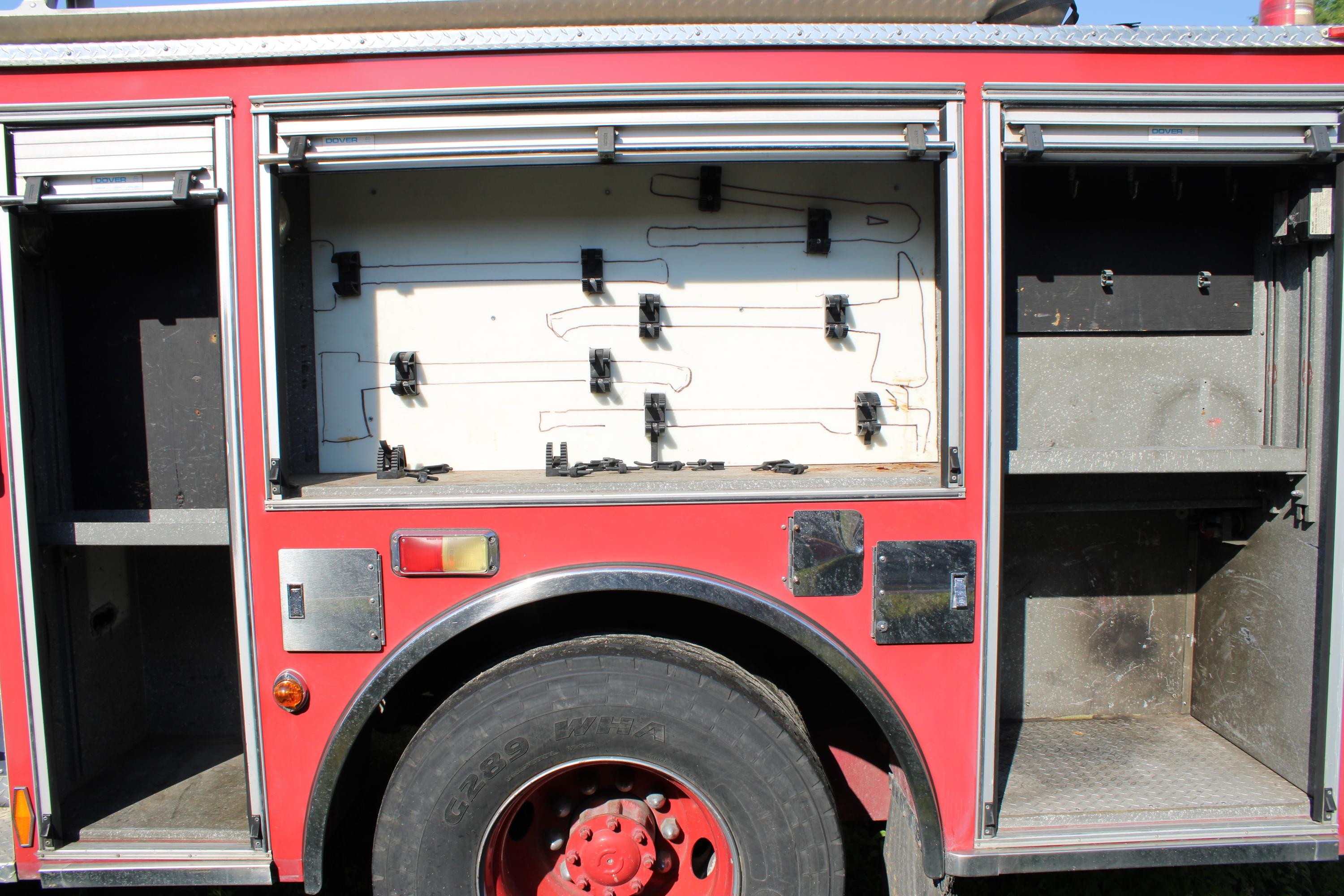 1994 Pierce Saber Pumper - image 7