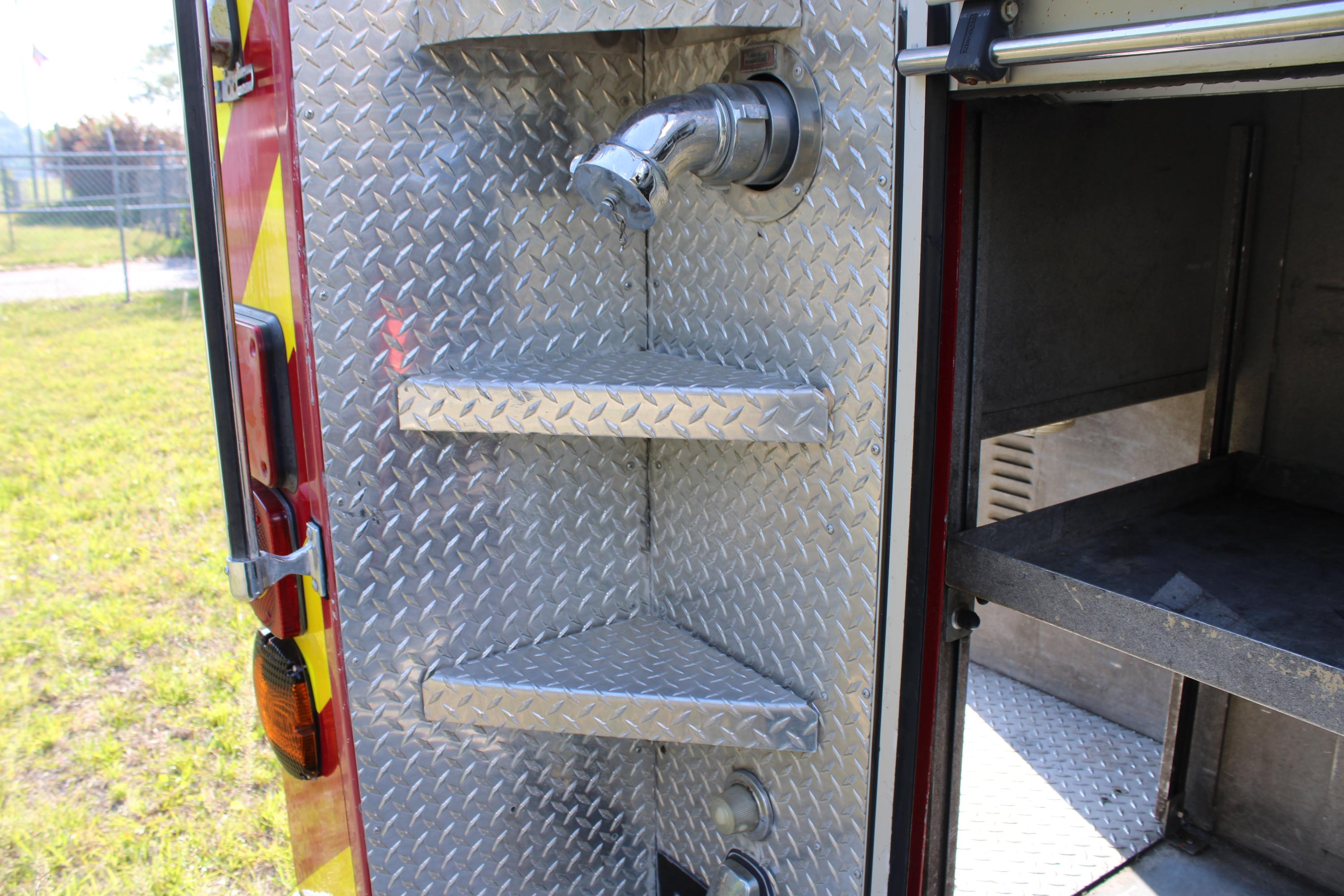 1994 Pierce Saber Pumper - image 10