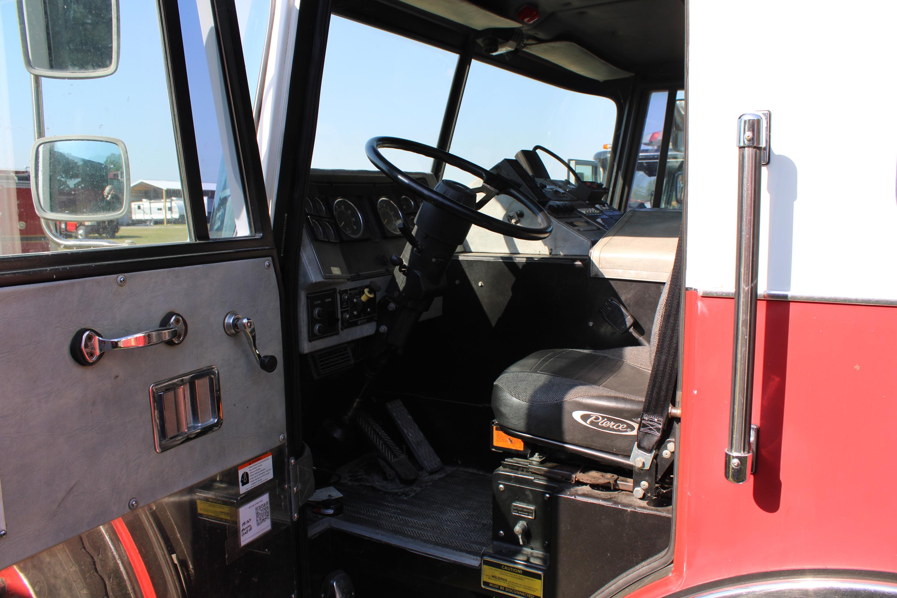 1994 Pierce Saber Pumper - image 25