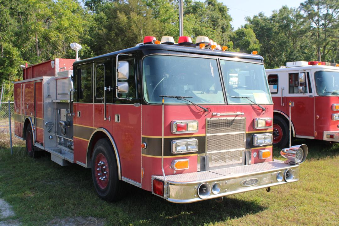 1996 Pierce Saber Pumper