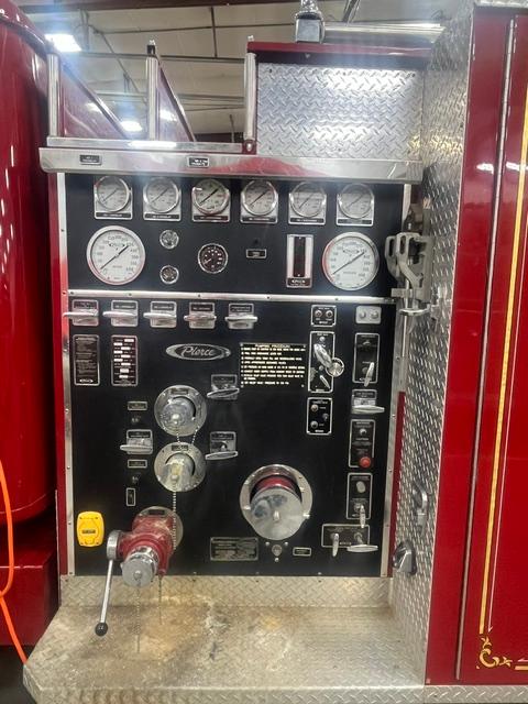 1988 Pierce International Pumper - image 8