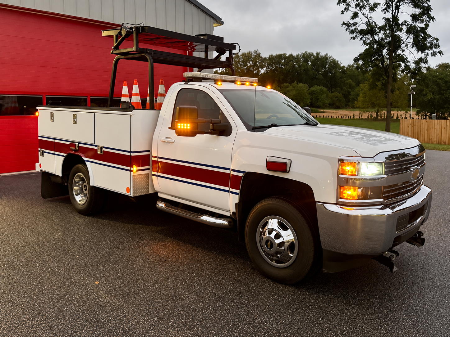 2015 Reading Chevrolet 4x4 Light Rescue - image 2