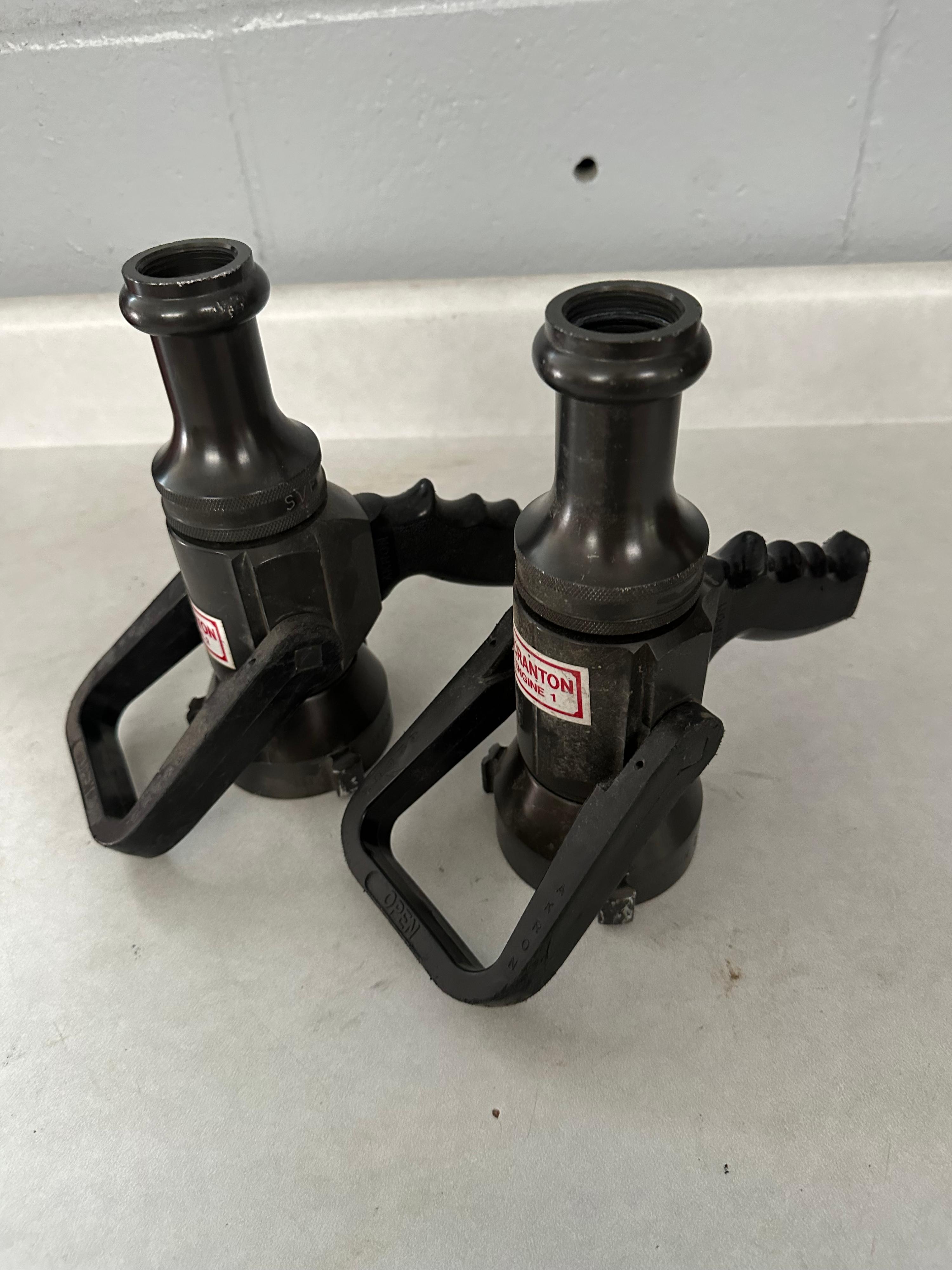 Akron 2 1/2" Direct Base Smooth Bore (1 1/8") Controlling Nozzle - image 1