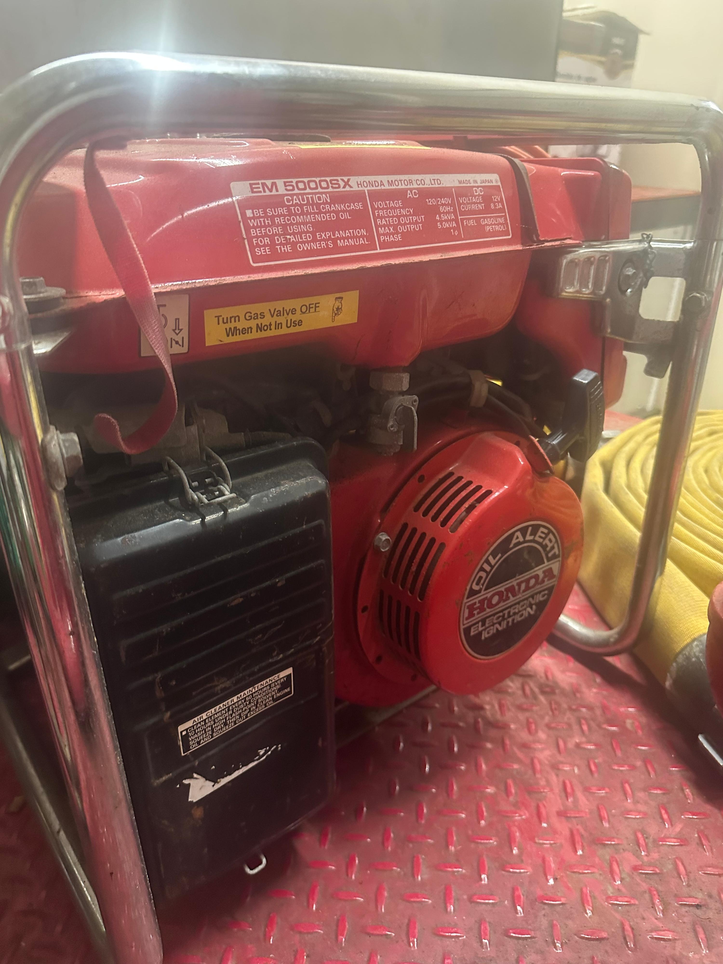 Honda 5000 Watt Gasoline Portable Generator - image 1