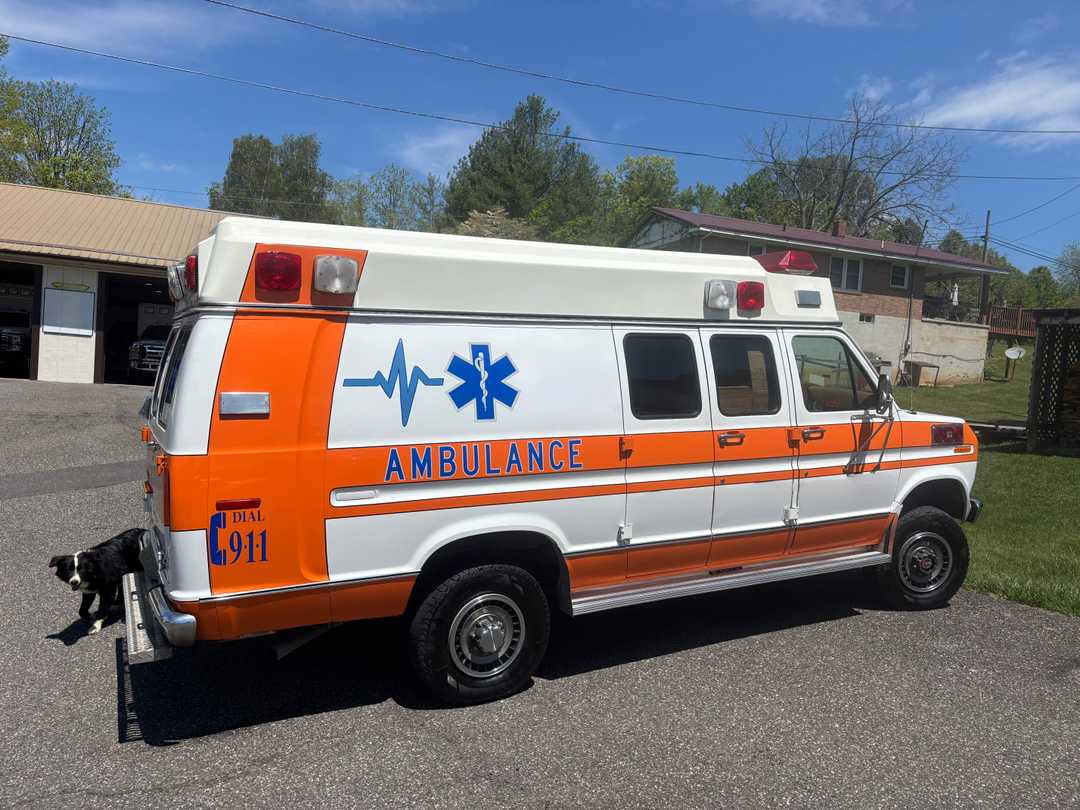 1992 Ford Type III Ambulance
