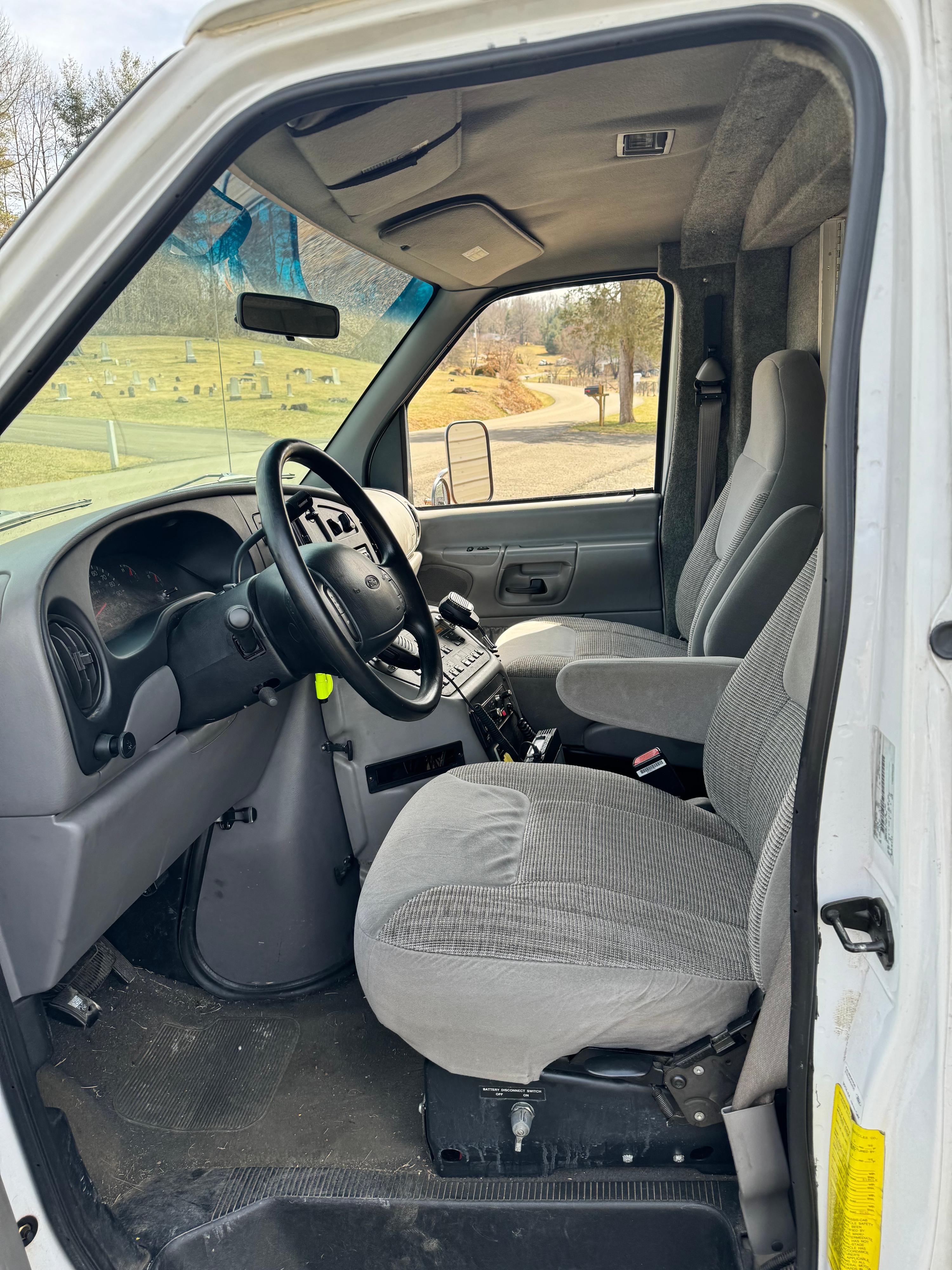 1996 Ford F350 Type III Ambulance - image 25