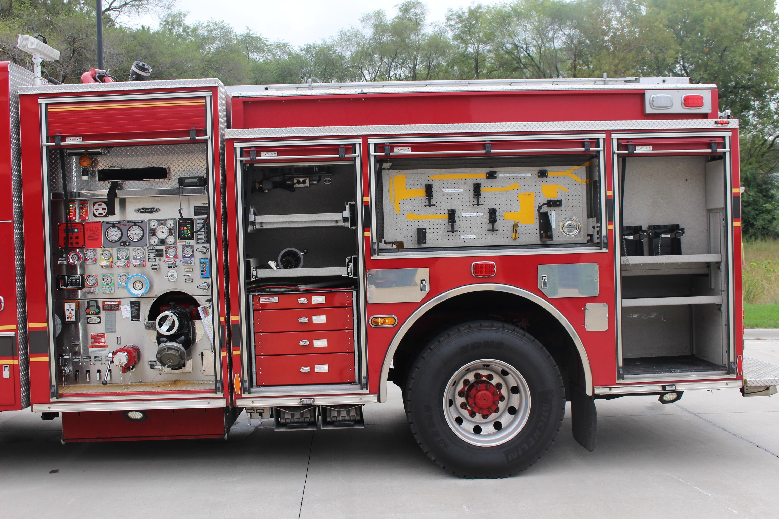 2010 Pierce Velocity Pumper - image 7