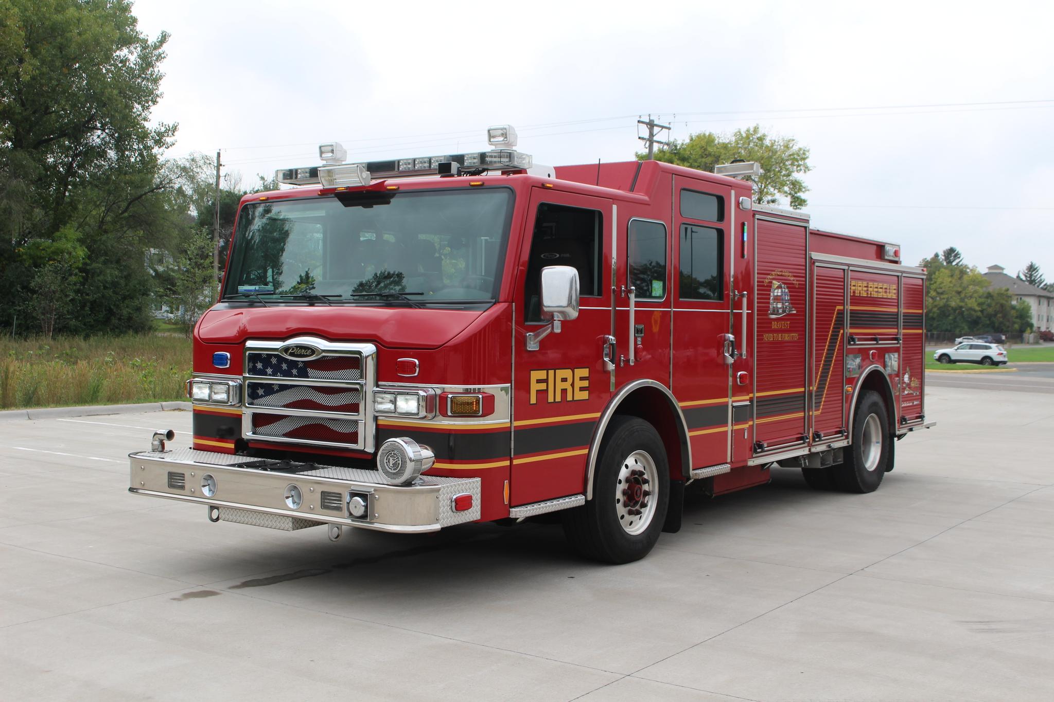 2010 Pierce Velocity Pumper - image 1