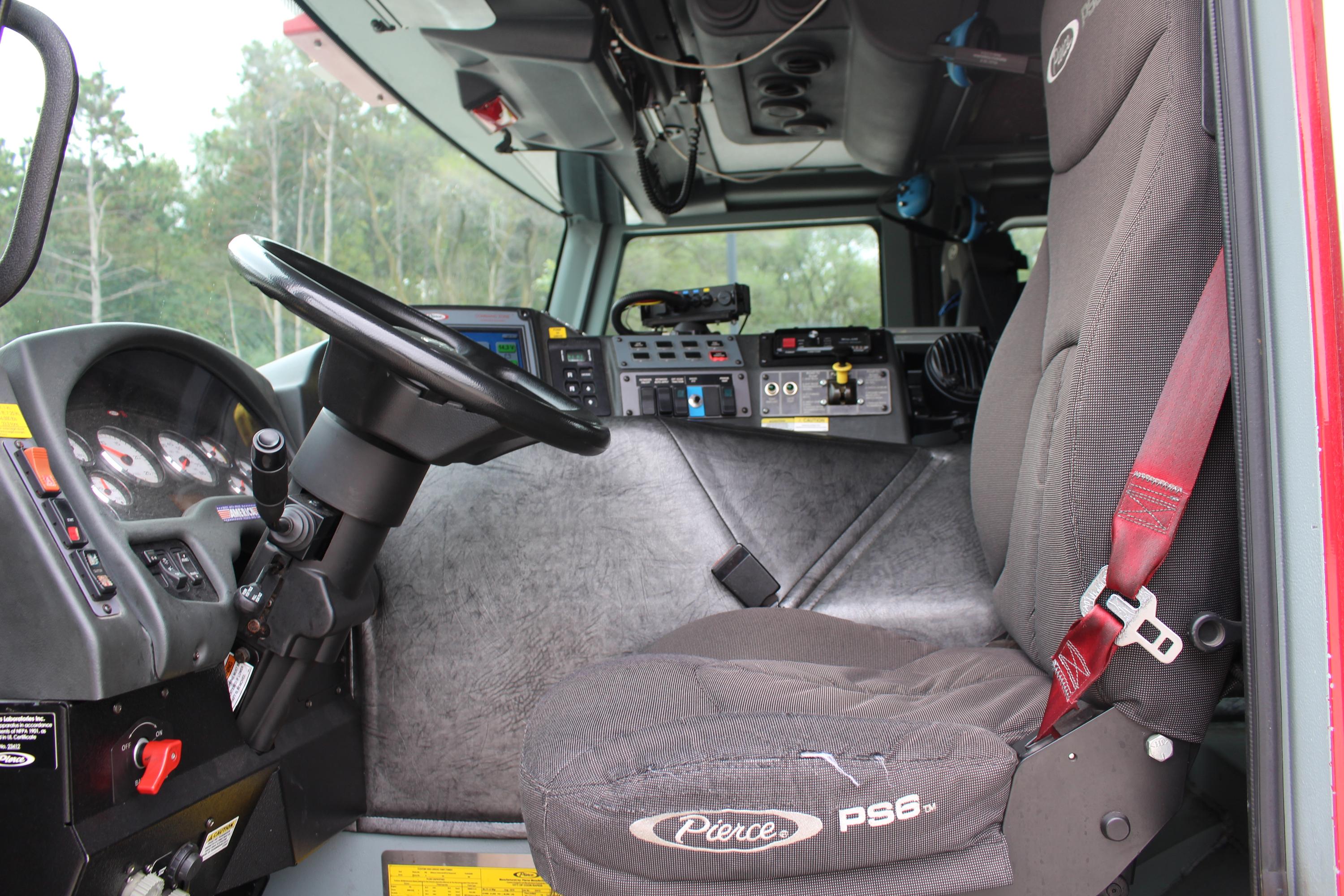 2010 Pierce Velocity Pumper - image 20