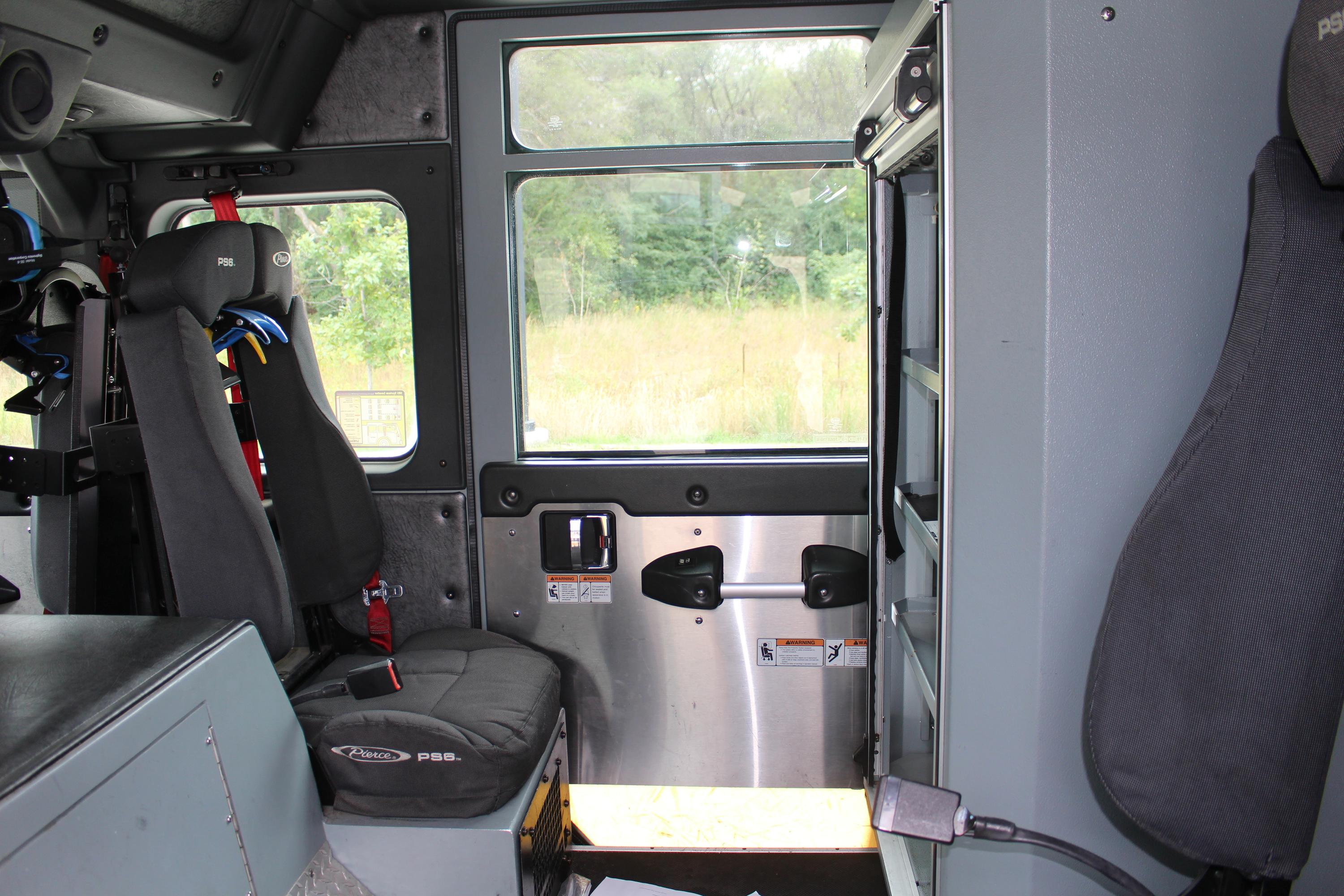 2010 Pierce Velocity Pumper - image 16