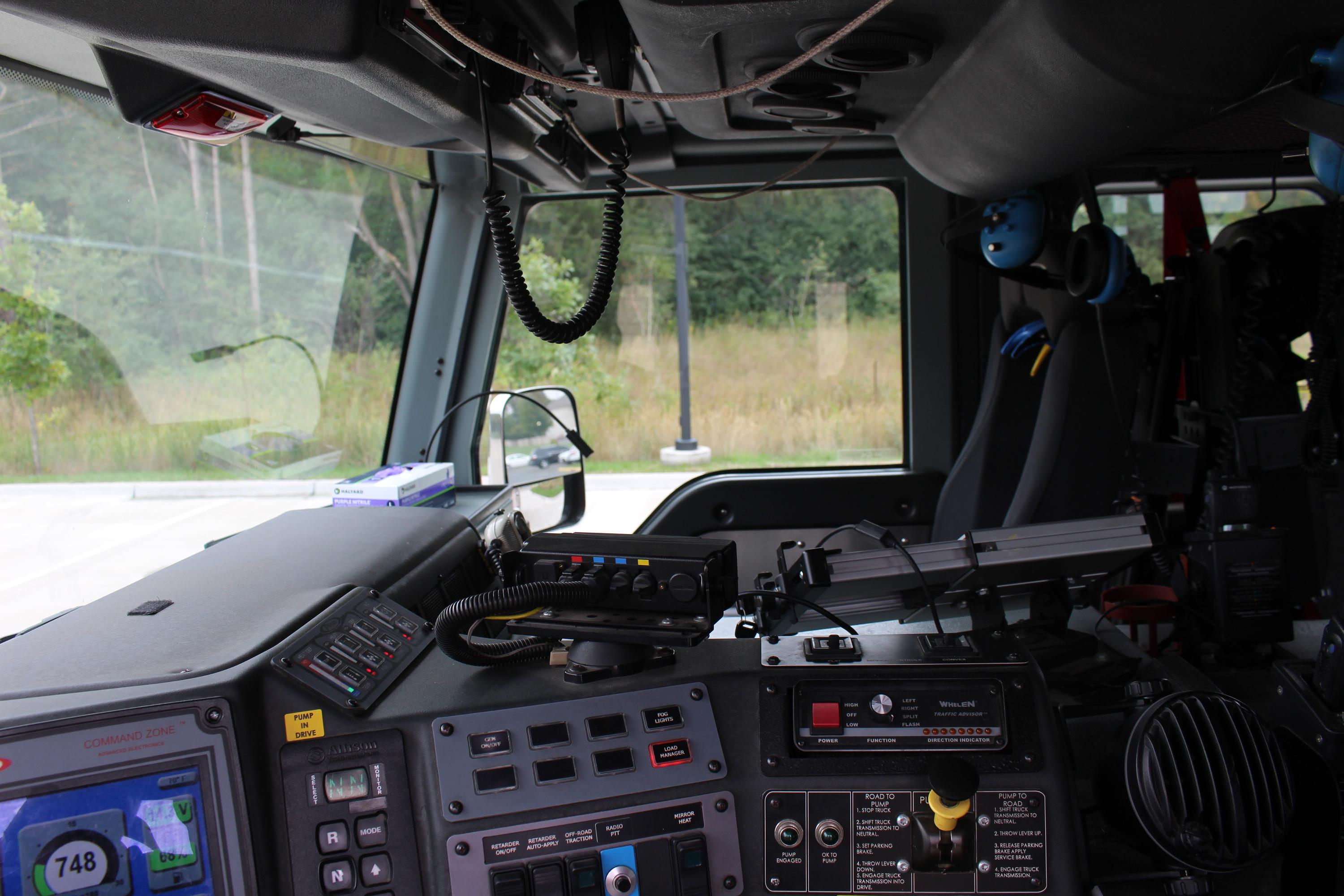 2010 Pierce Velocity Pumper - image 22