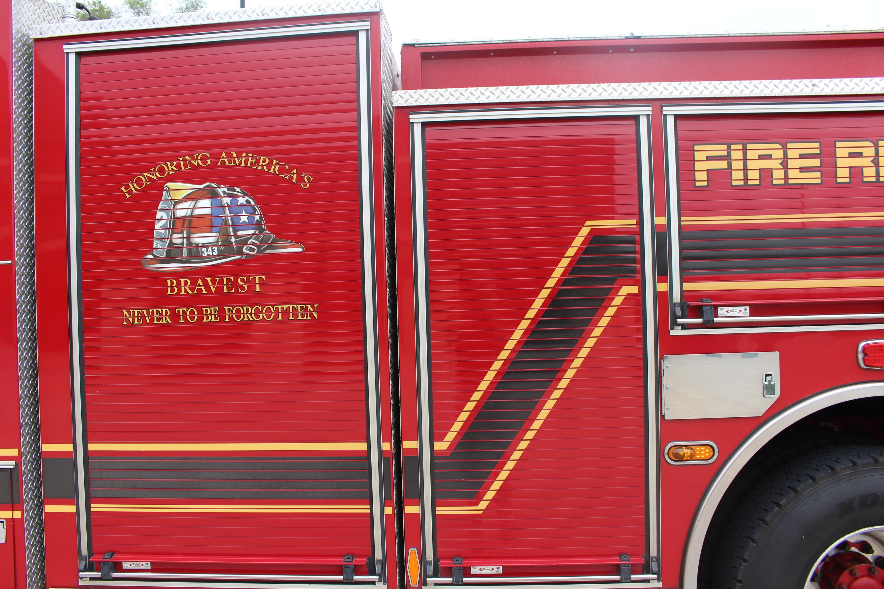 2010 Pierce Velocity Pumper - image 30