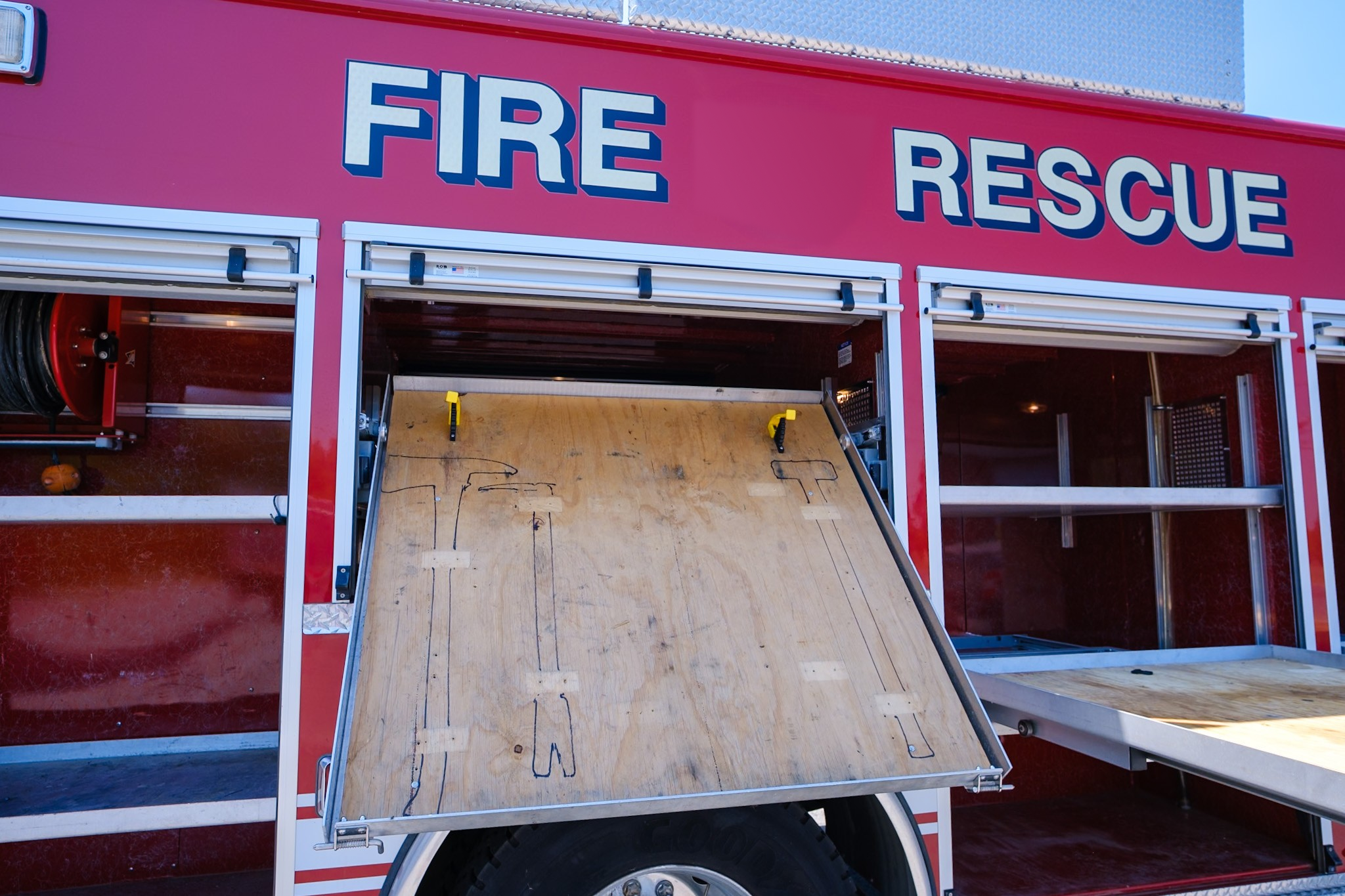 2010 KME Predator Heavy Rescue - image 28