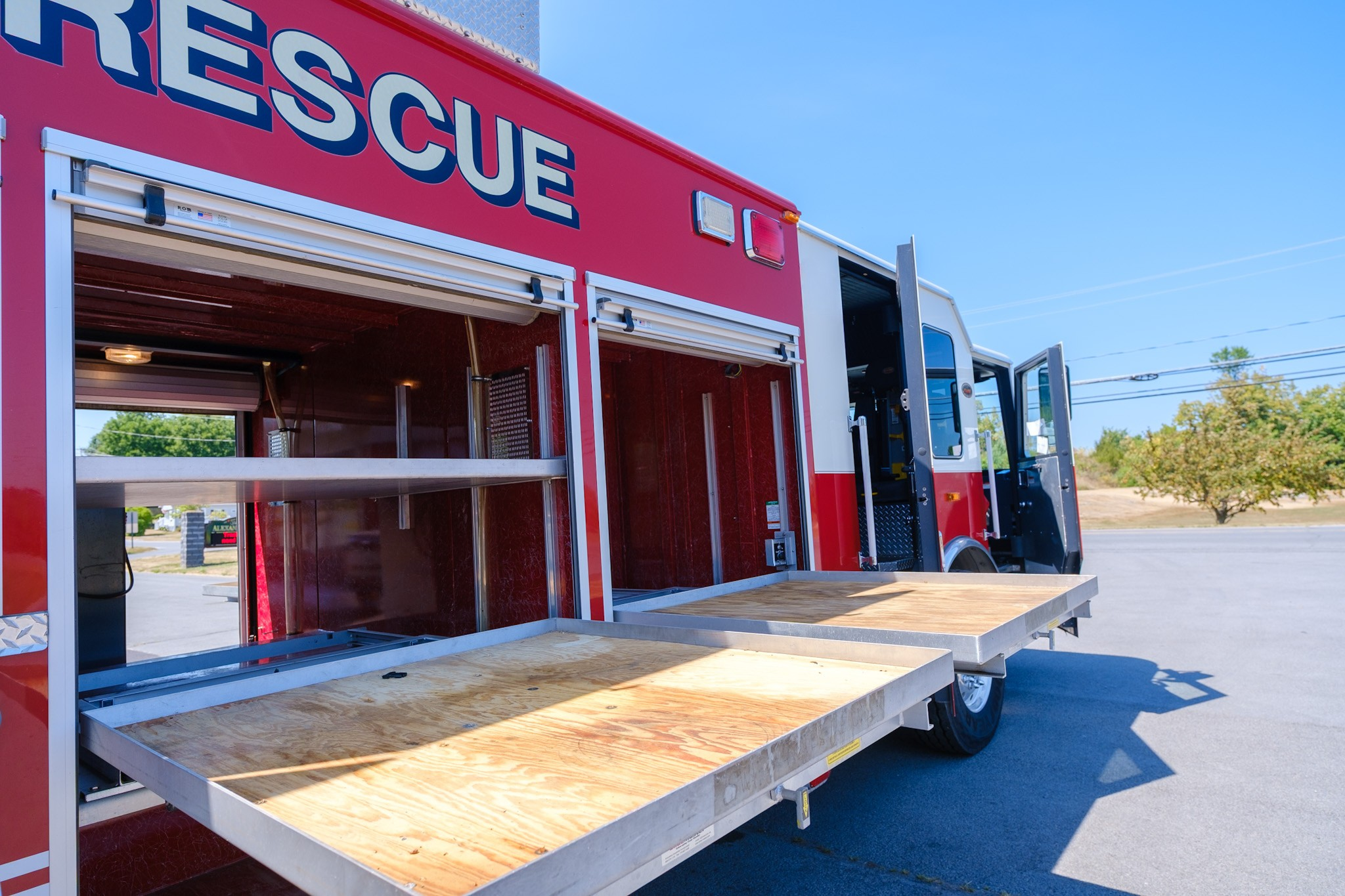 2010 KME Predator Heavy Rescue - image 27