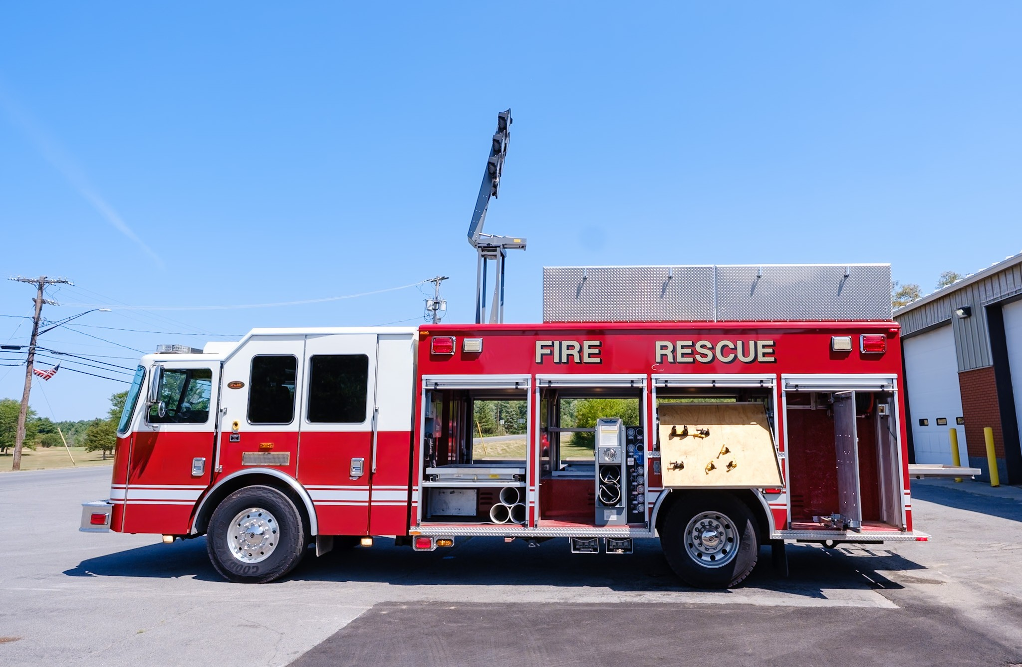 2010 KME Predator Heavy Rescue - image 21