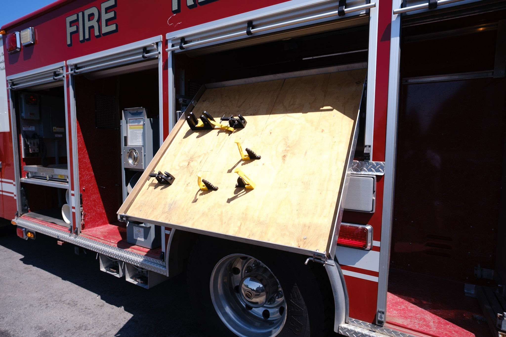 2010 KME Predator Heavy Rescue - image 26