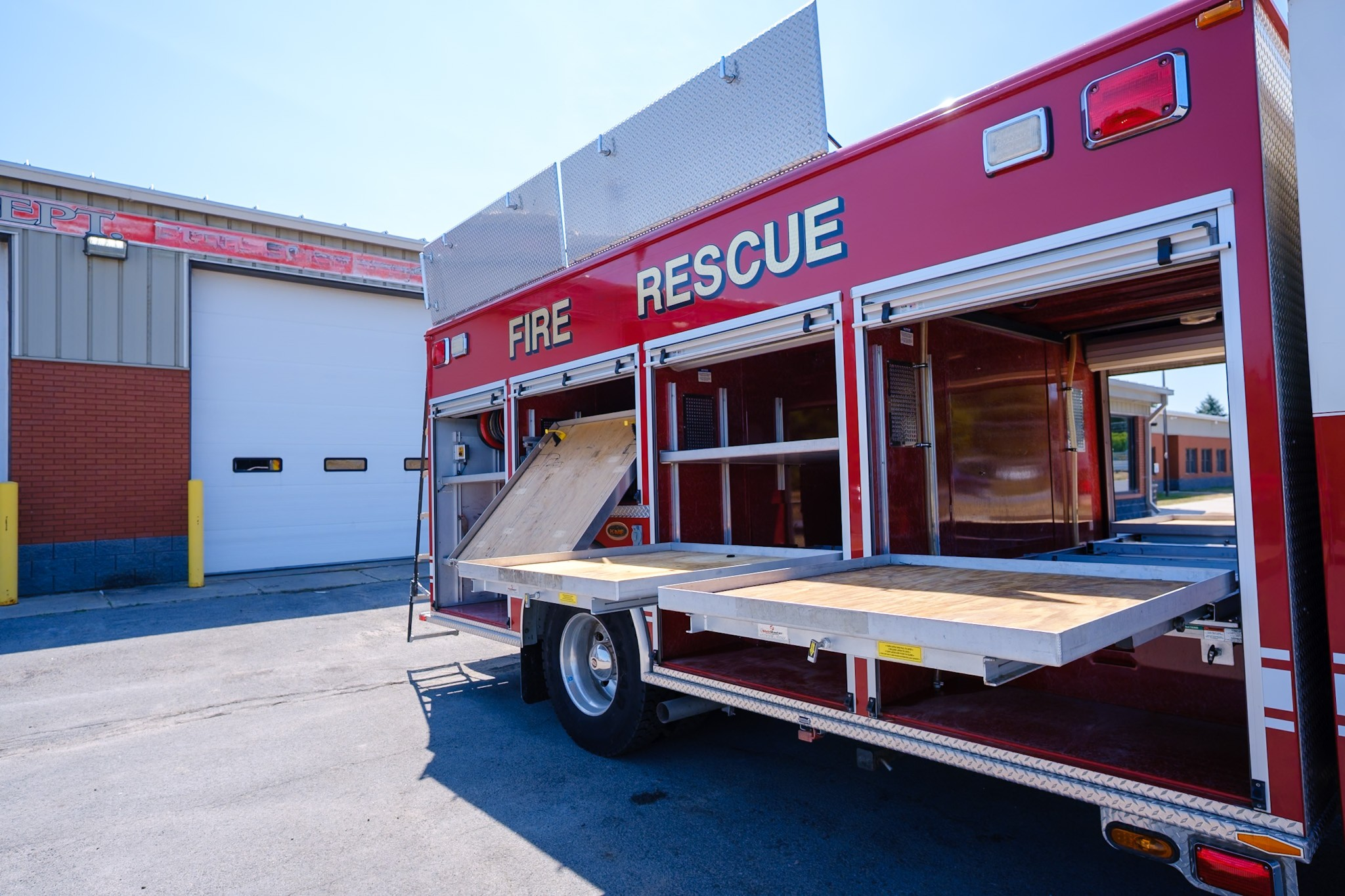 2010 KME Predator Heavy Rescue - image 32